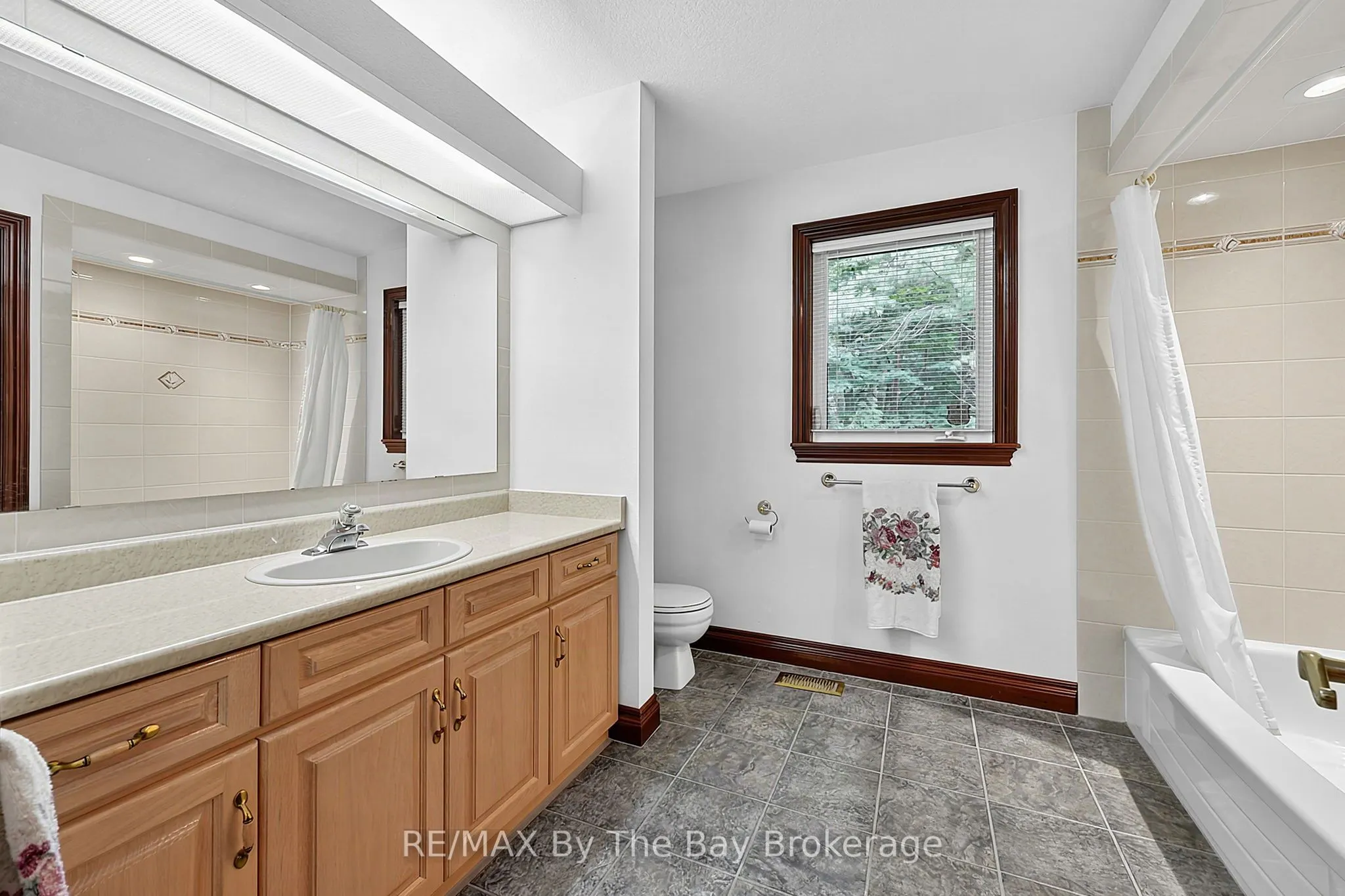90 Goldfinch Crescent