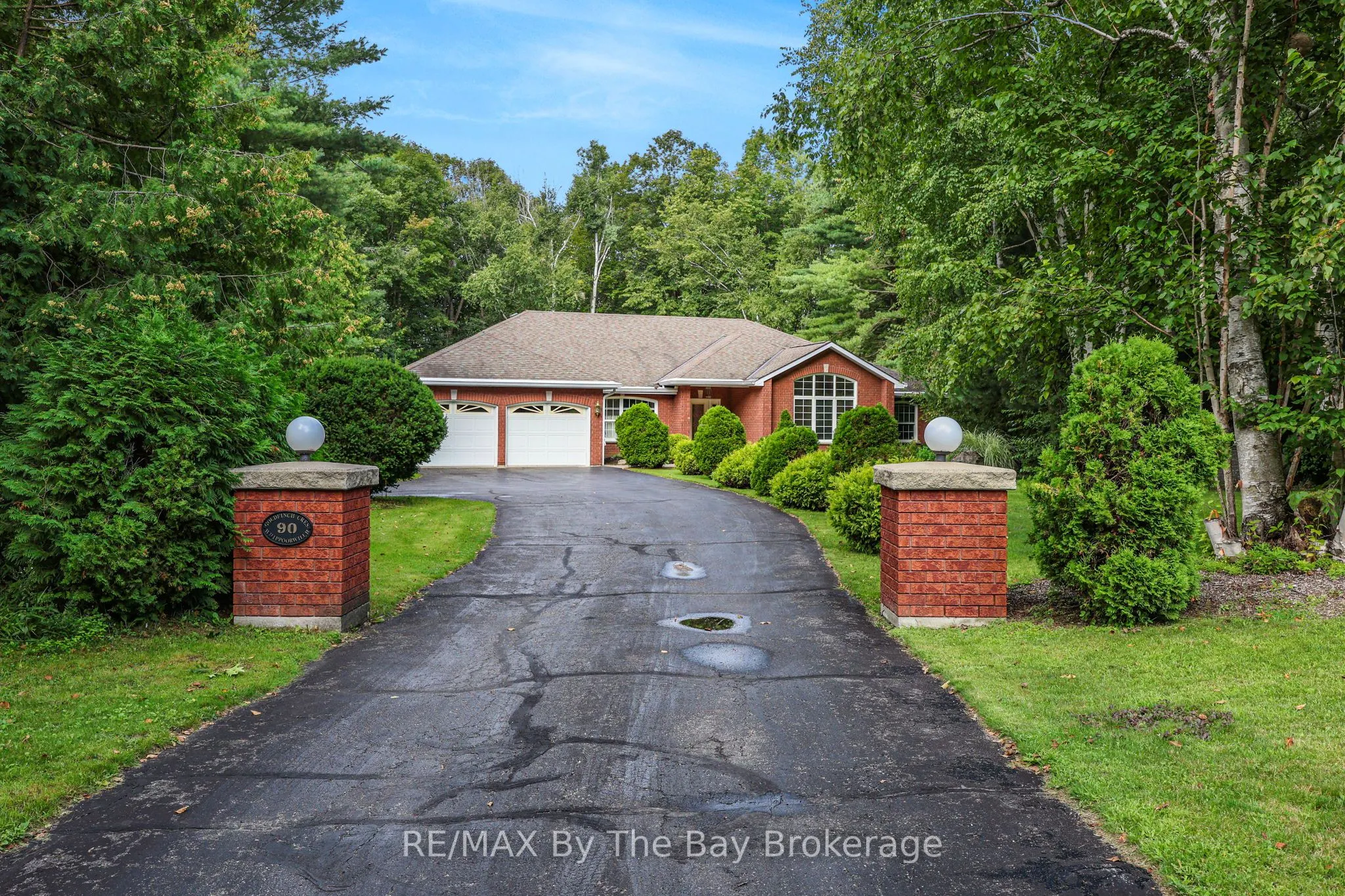 90 Goldfinch Crescent