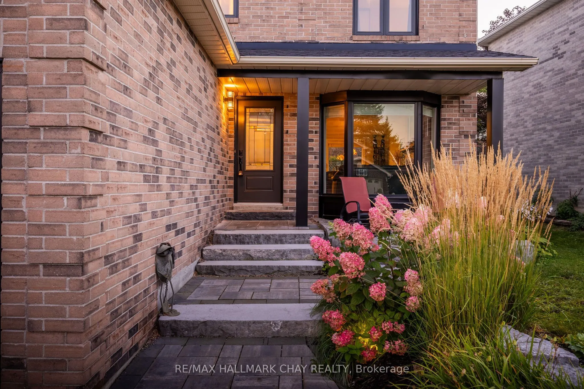 12 Grasett Crescent