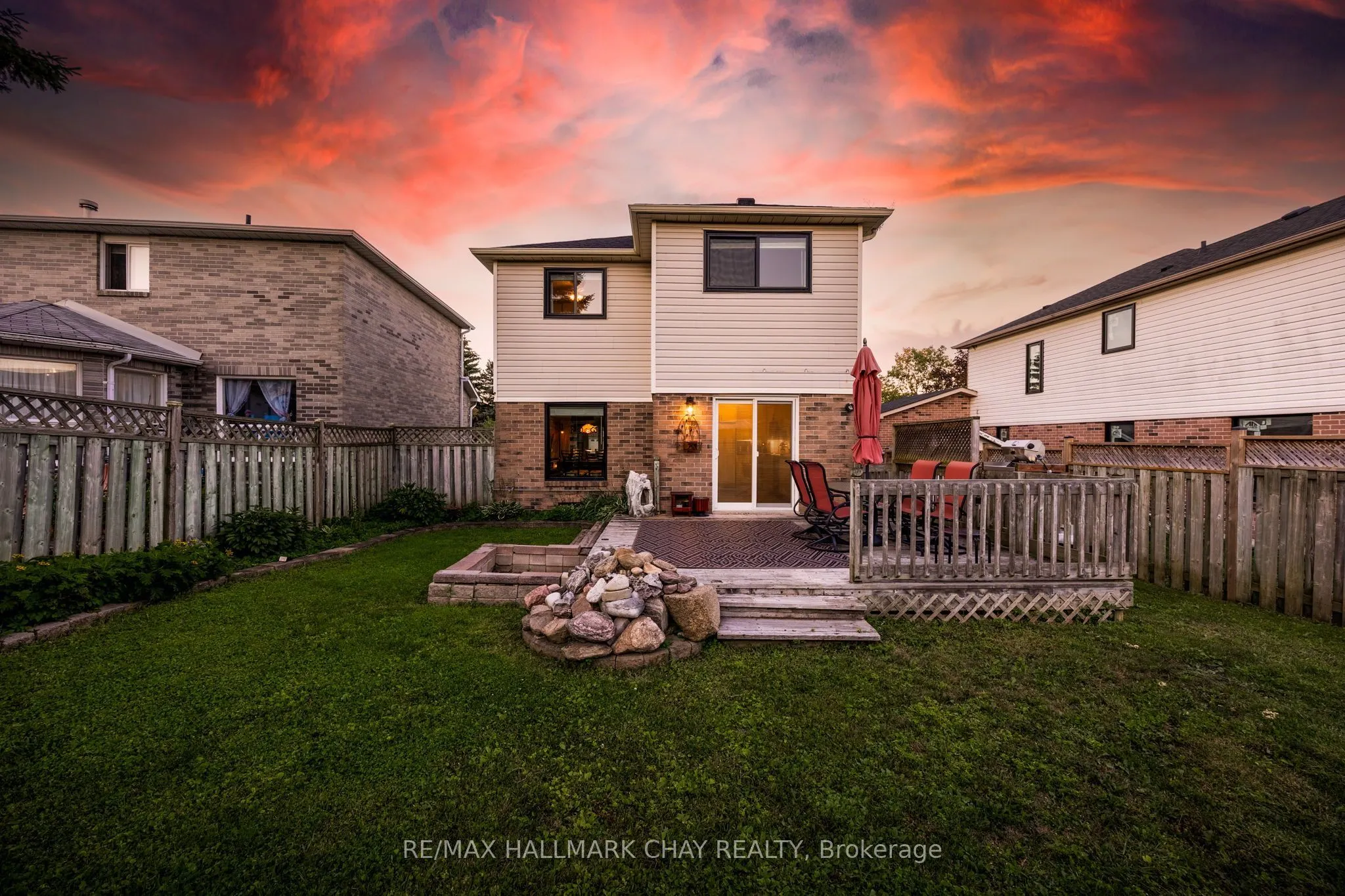 12 Grasett Crescent