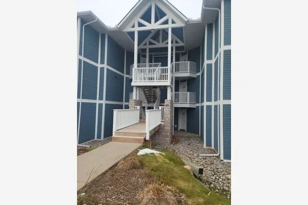 90 Highland Drive #2442-43