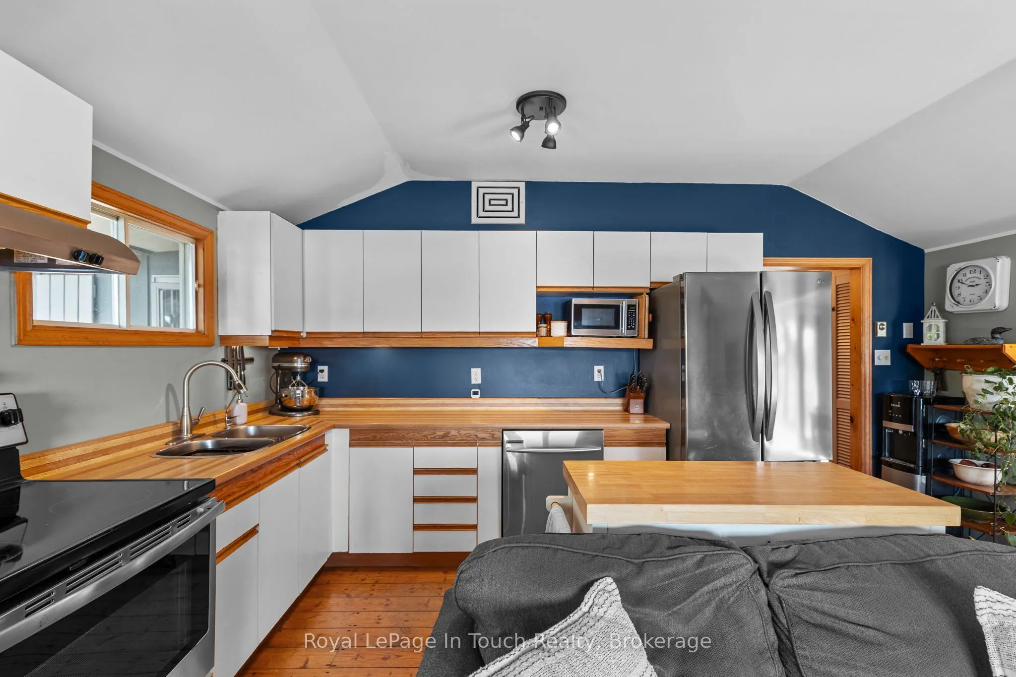 4082 Graham Road