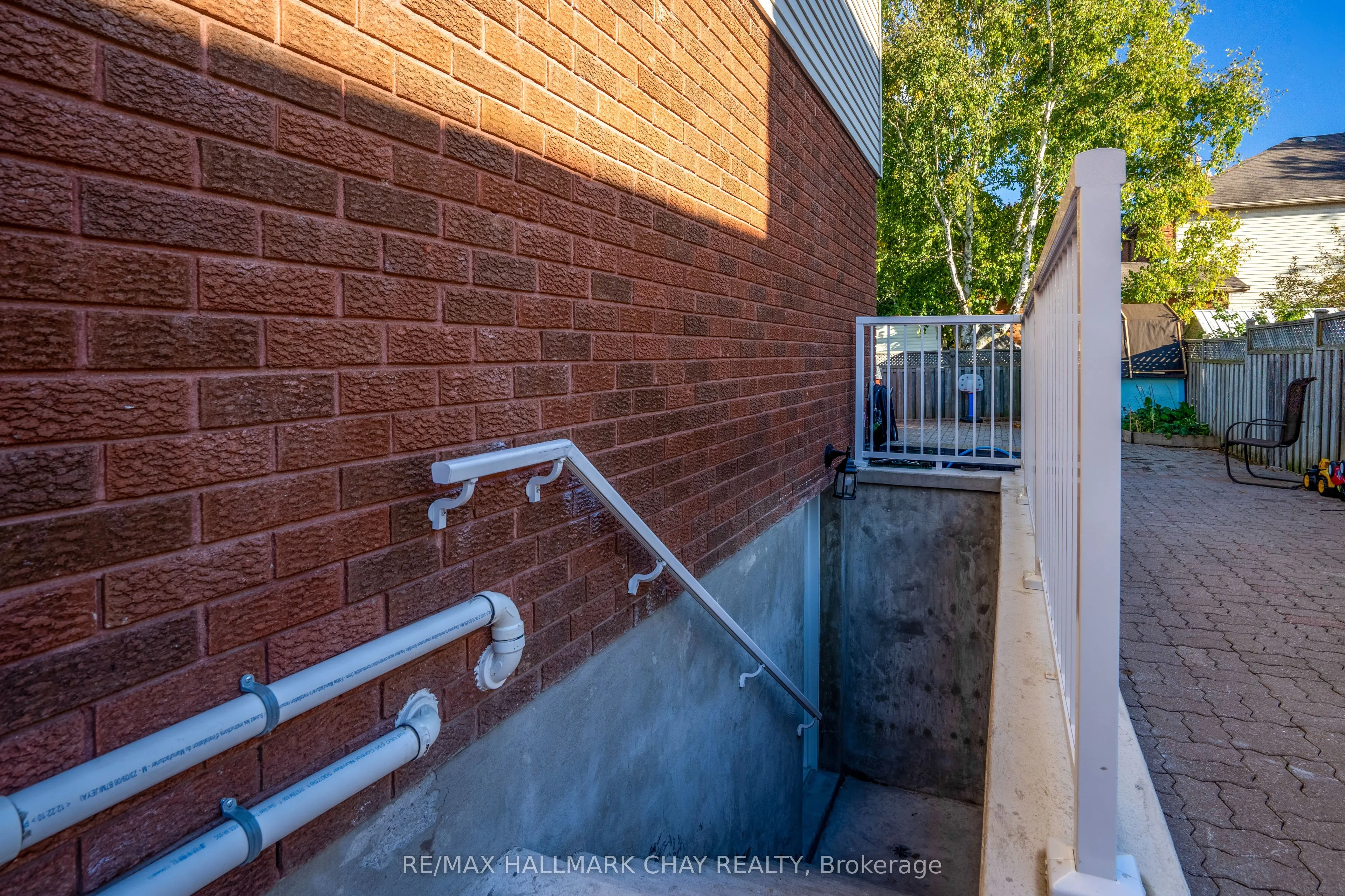 61 Neelands Street #Basement