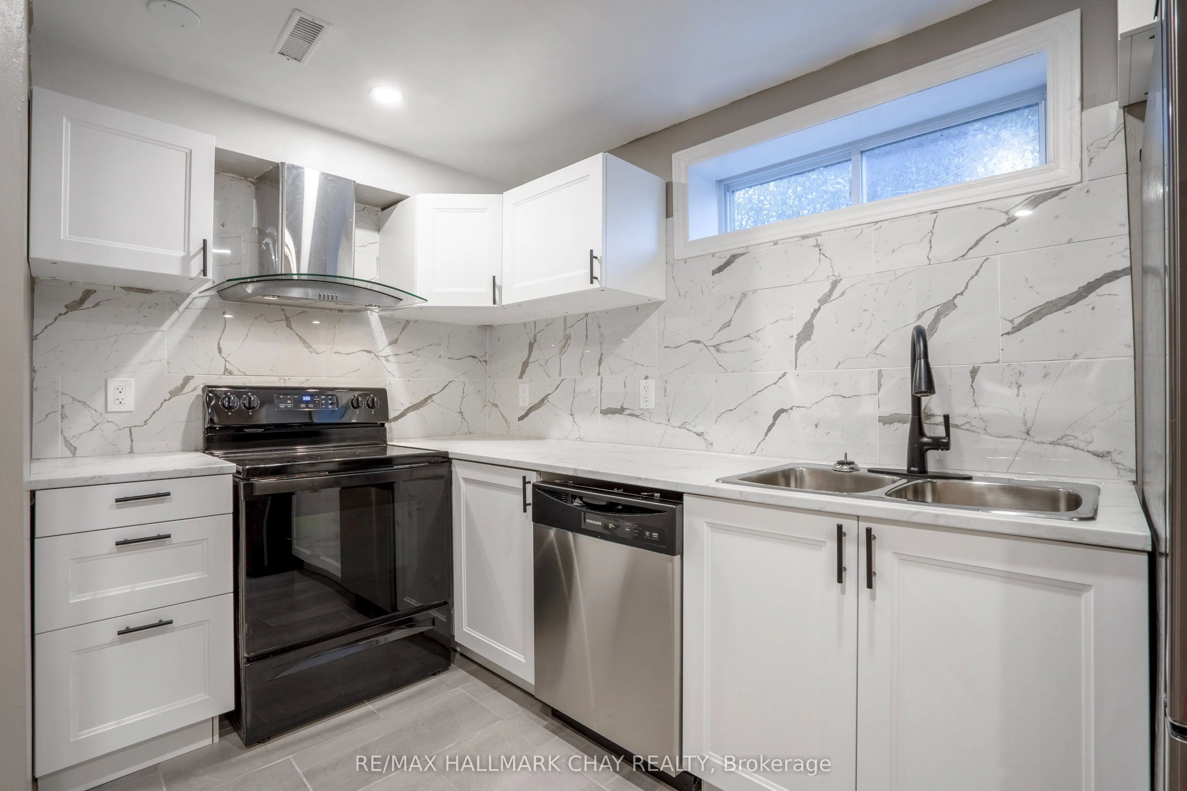 61 Neelands Street #Basement