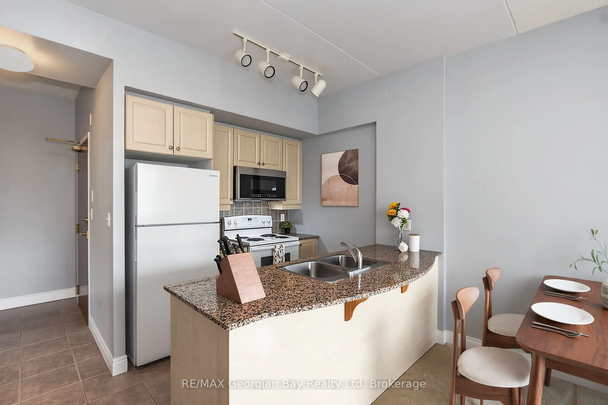 280 Aberdeen Boulevard #415