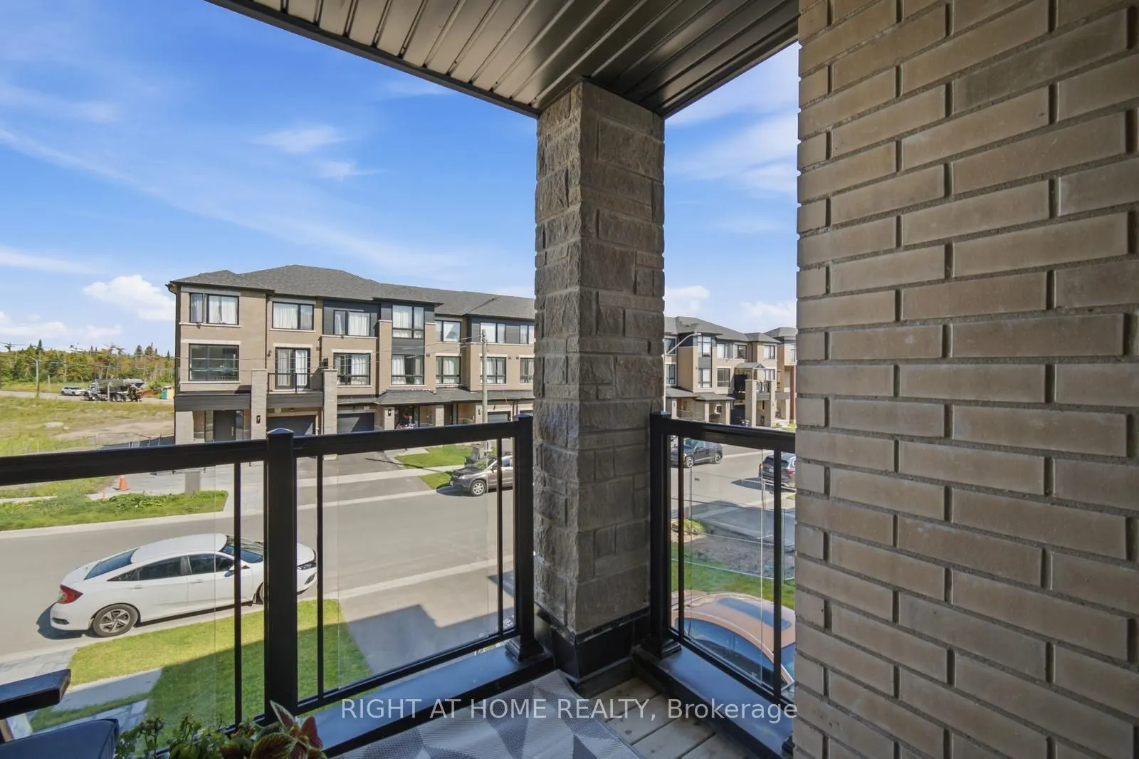 6 Blue Forest Crescent