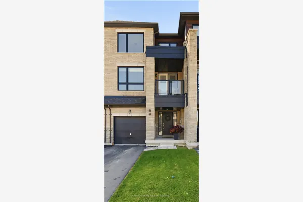 6 Blue Forest Crescent