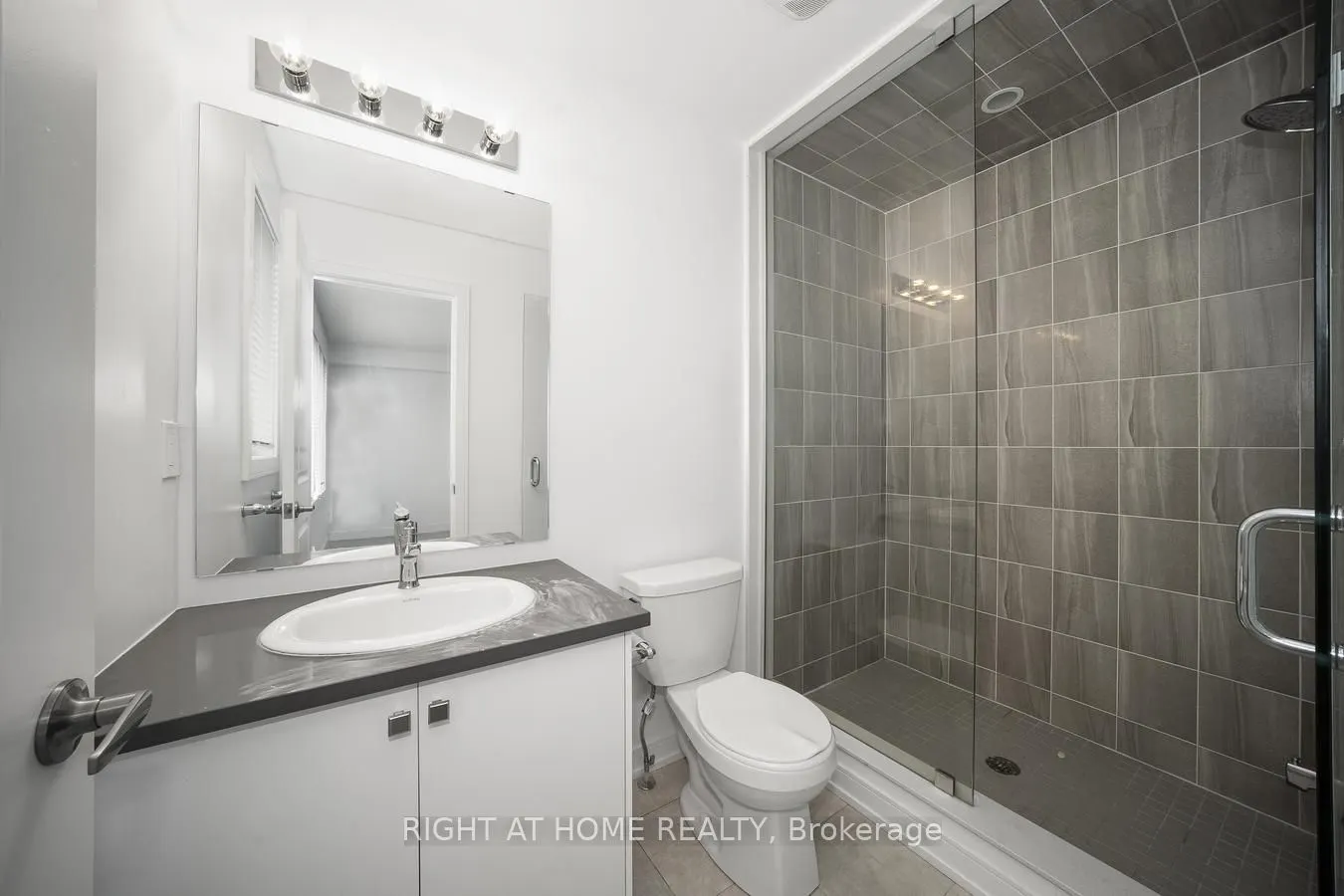 6 Blue Forest Crescent