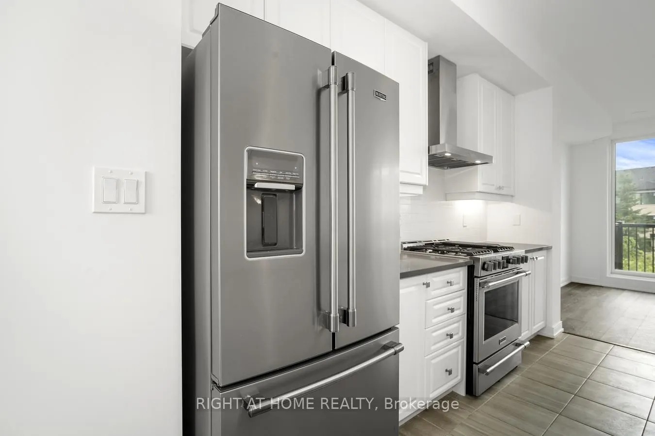 6 Blue Forest Crescent