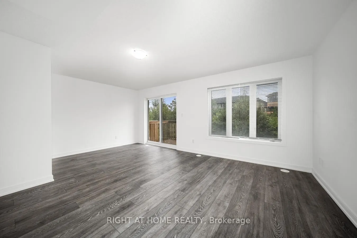 6 Blue Forest Crescent