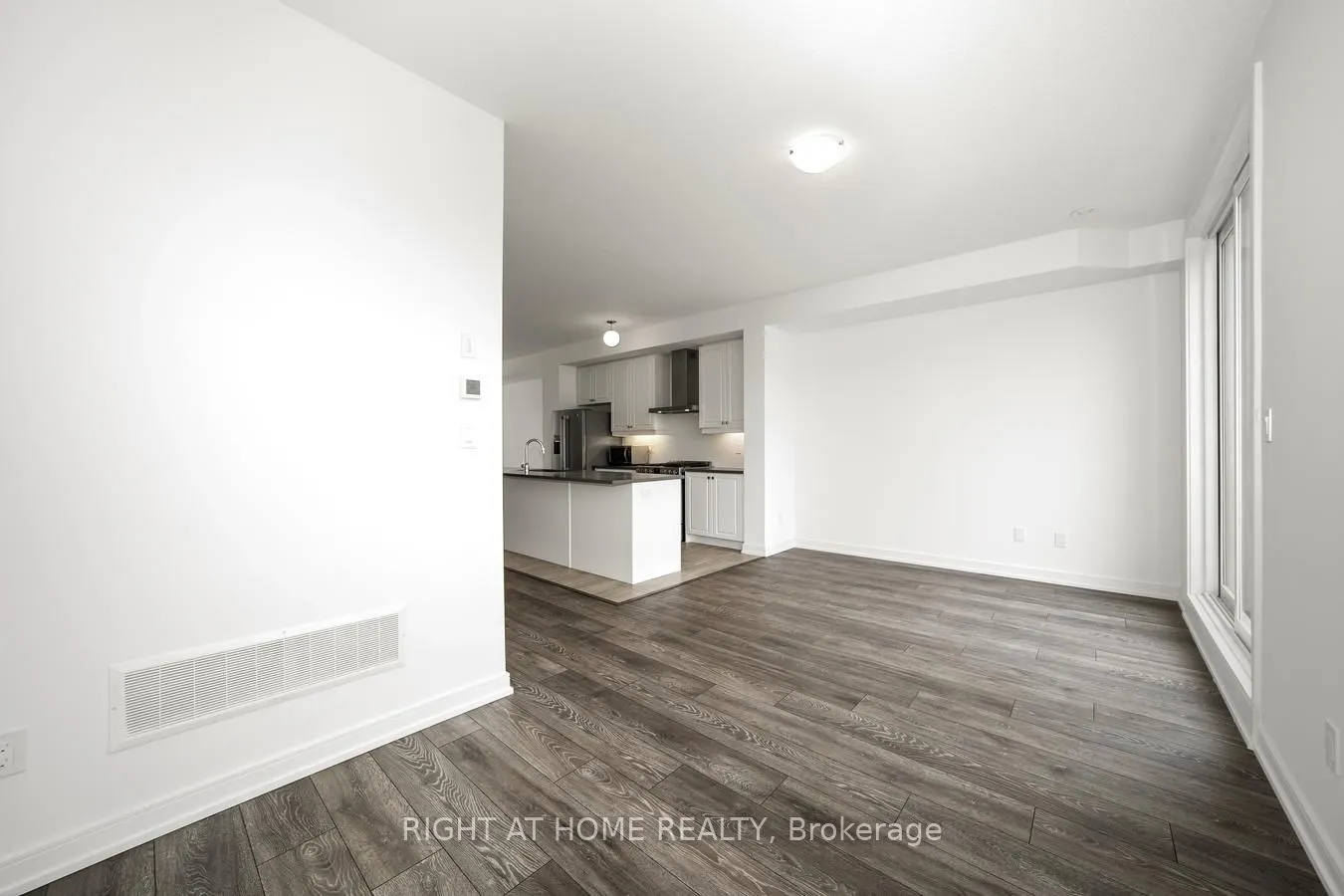 6 Blue Forest Crescent