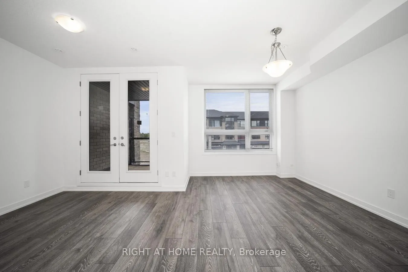 6 Blue Forest Crescent
