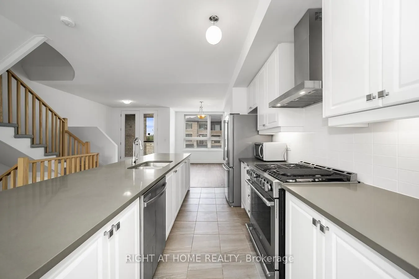 6 Blue Forest Crescent