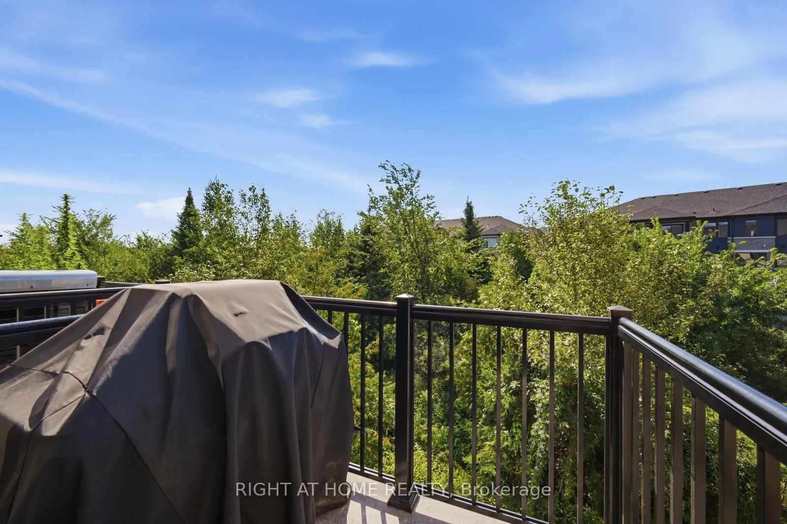 6 Blue Forest Crescent