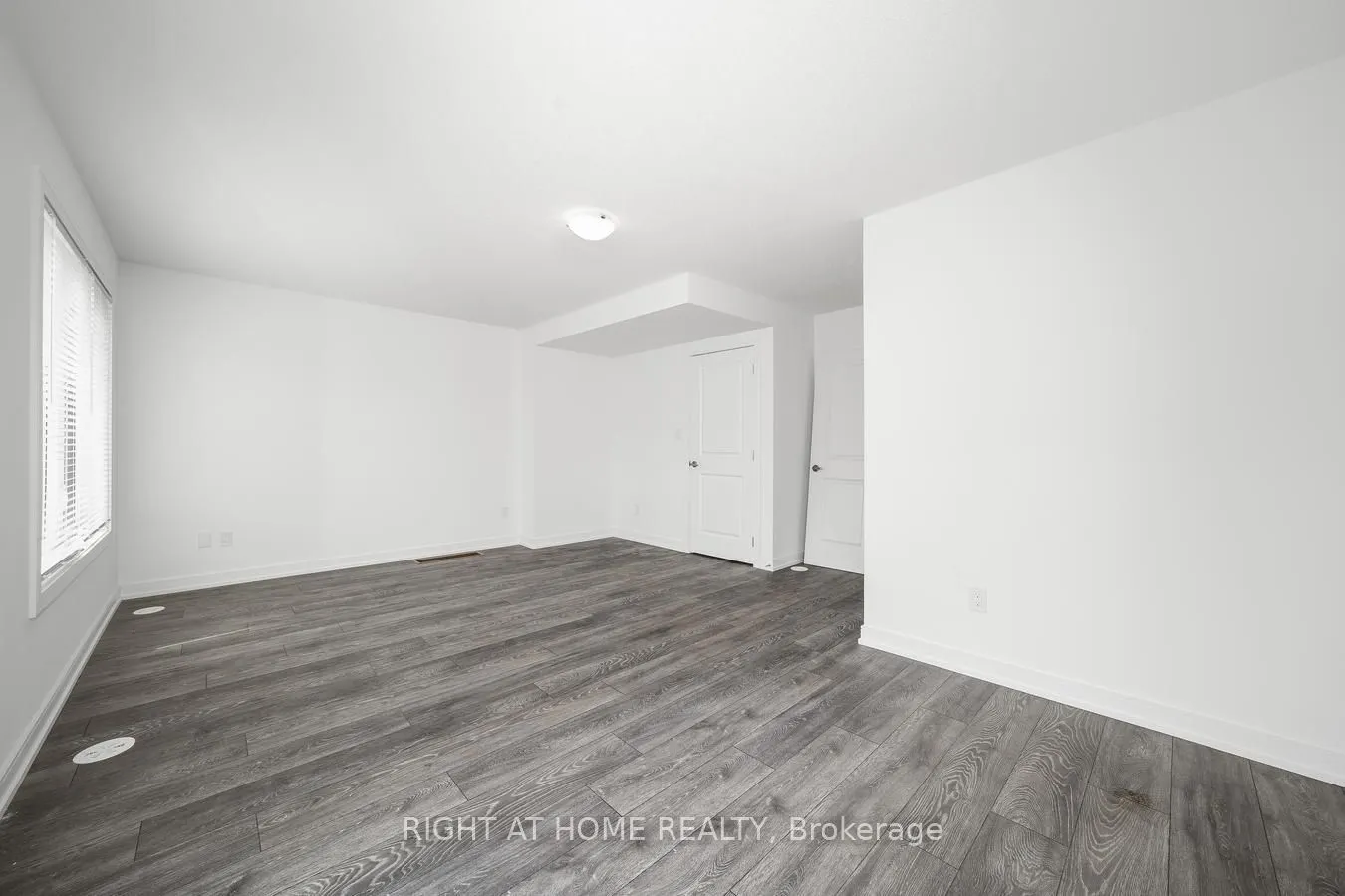 6 Blue Forest Crescent