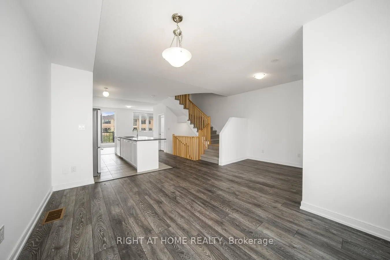6 Blue Forest Crescent