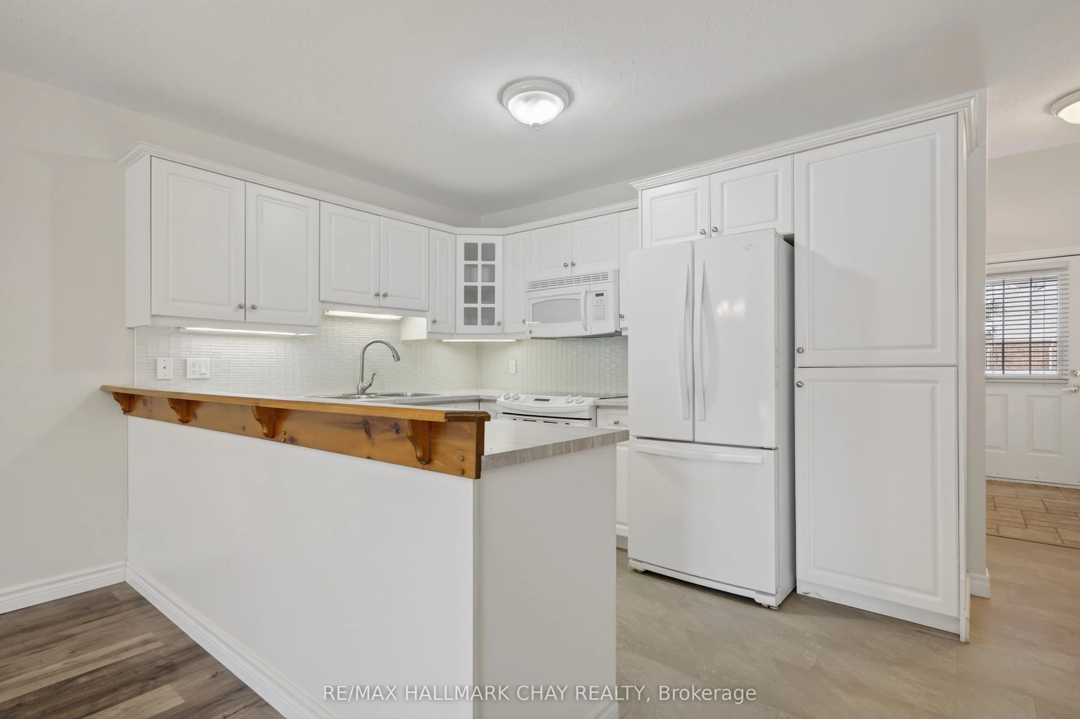 275 Huron Street #11