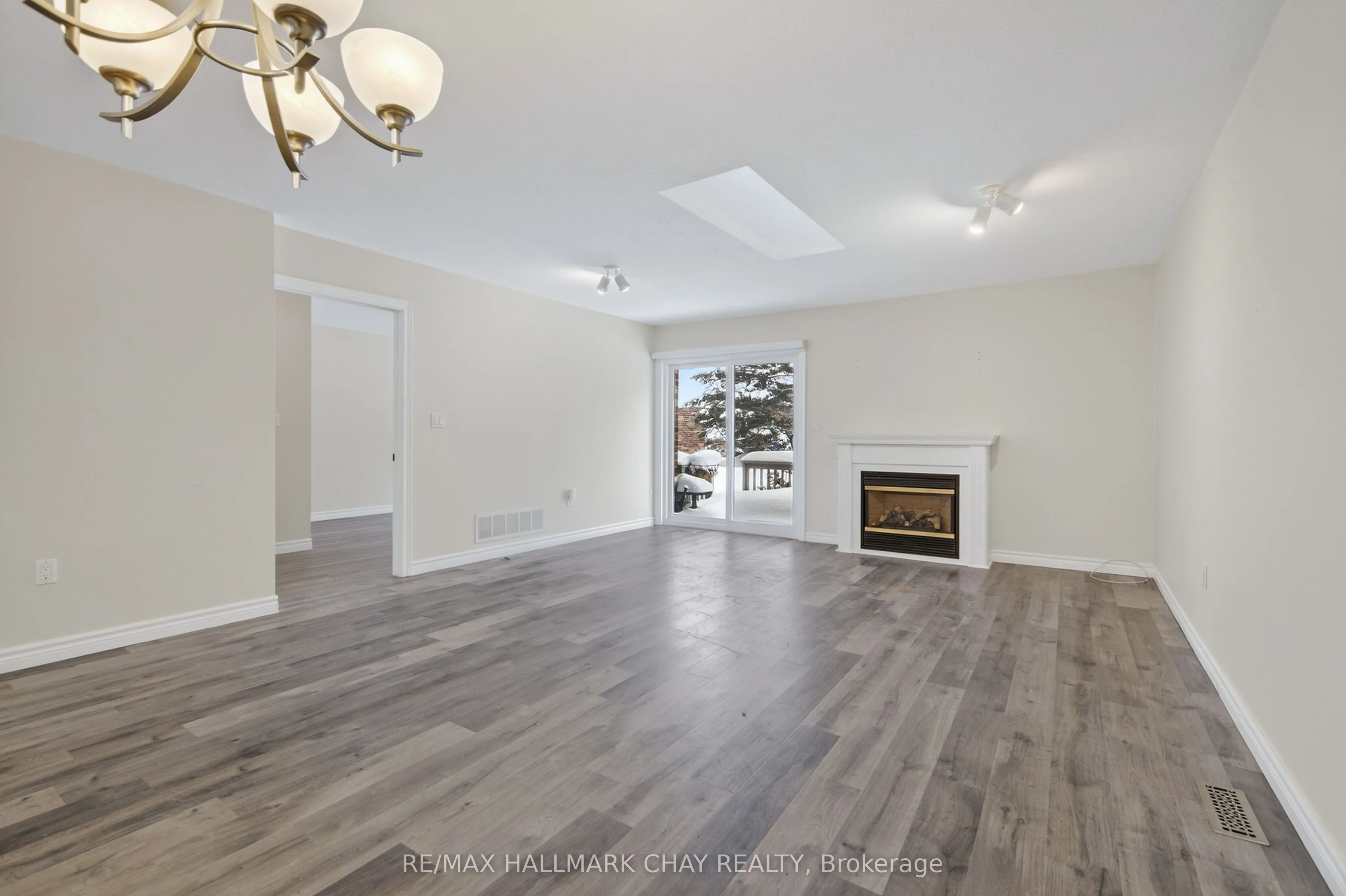 275 Huron Street #11