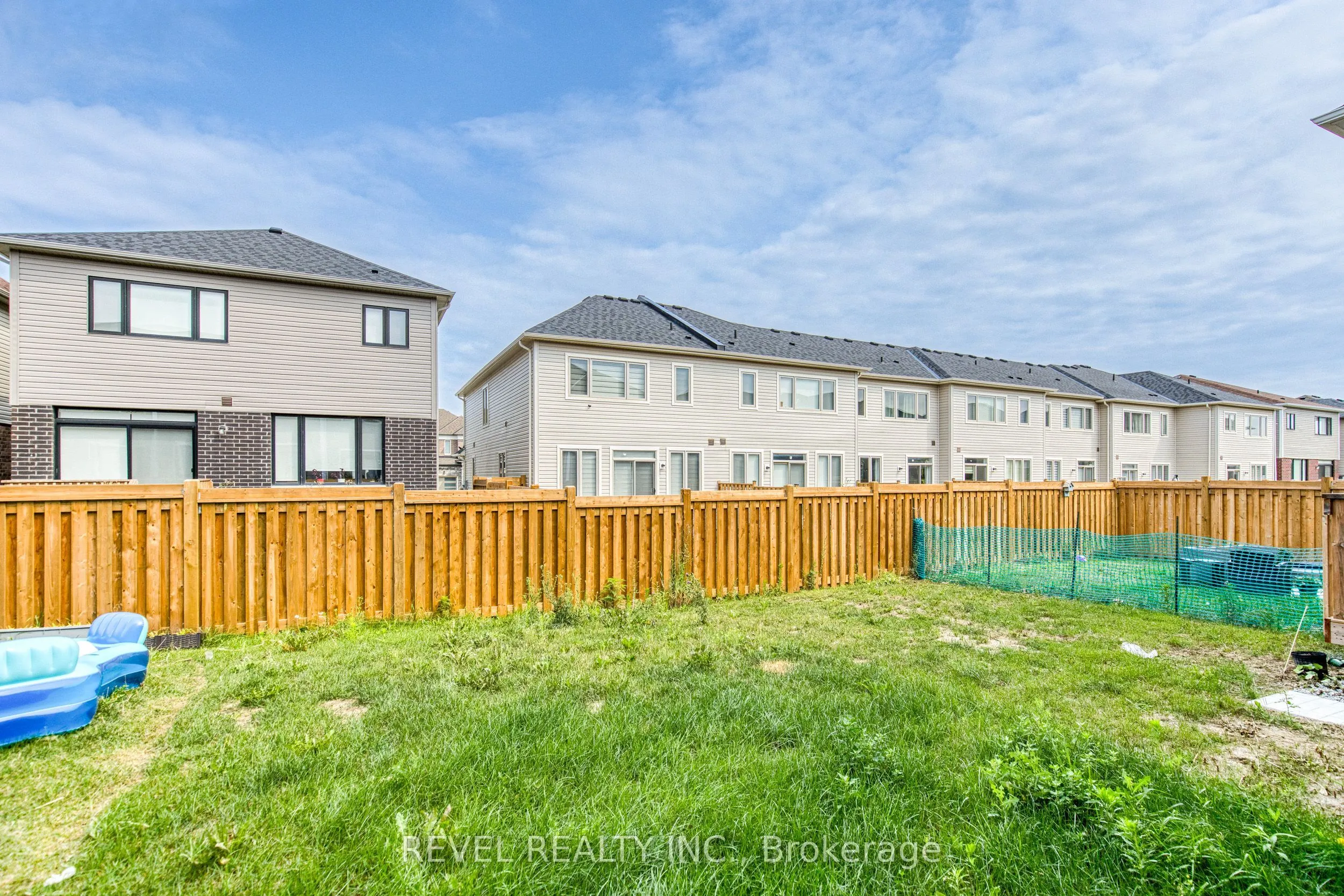 12 Hylton Drive