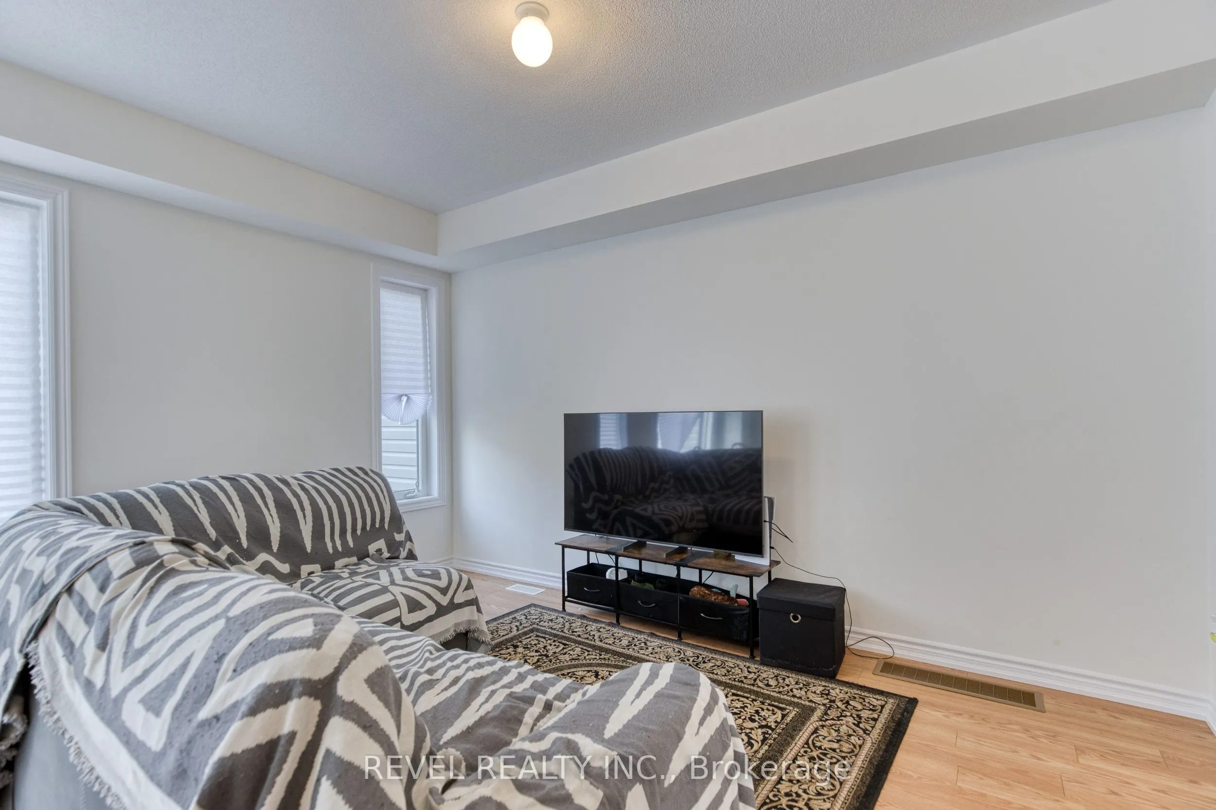 12 Hylton Drive
