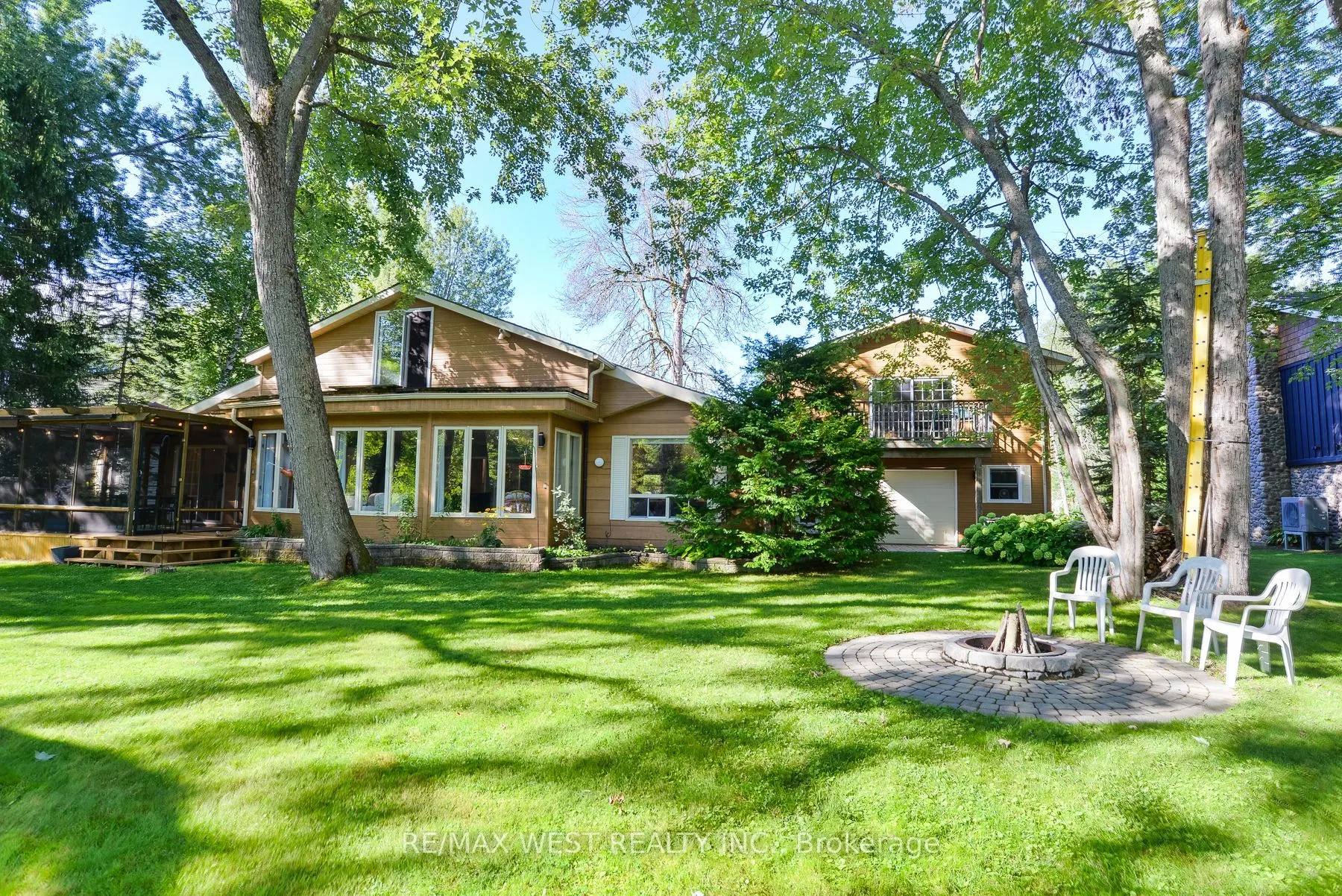 3587 Lauderdale Point Crescent