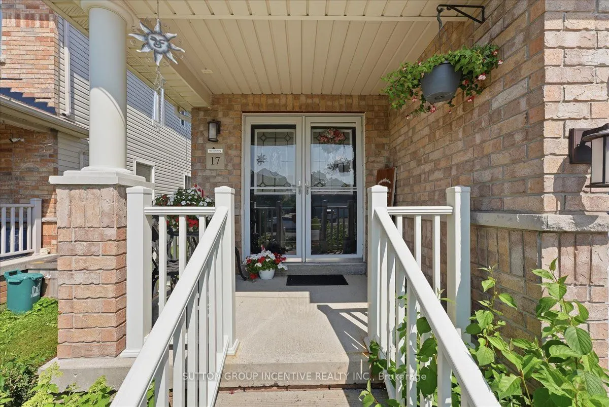 17 White Crescent