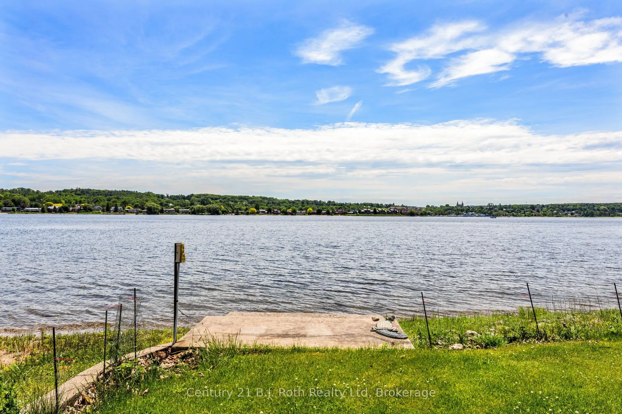 339 Champlain Road