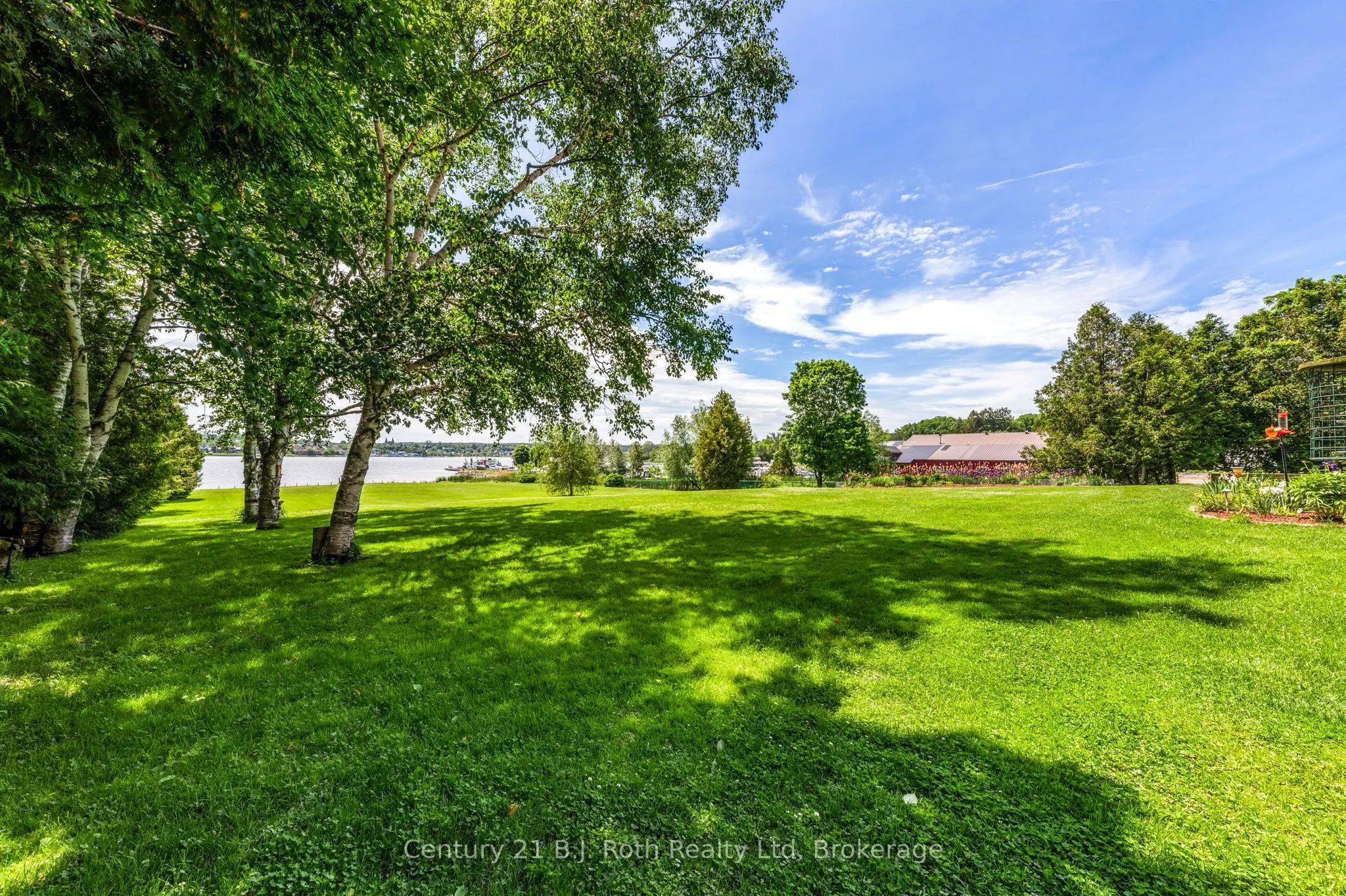 339 Champlain Road