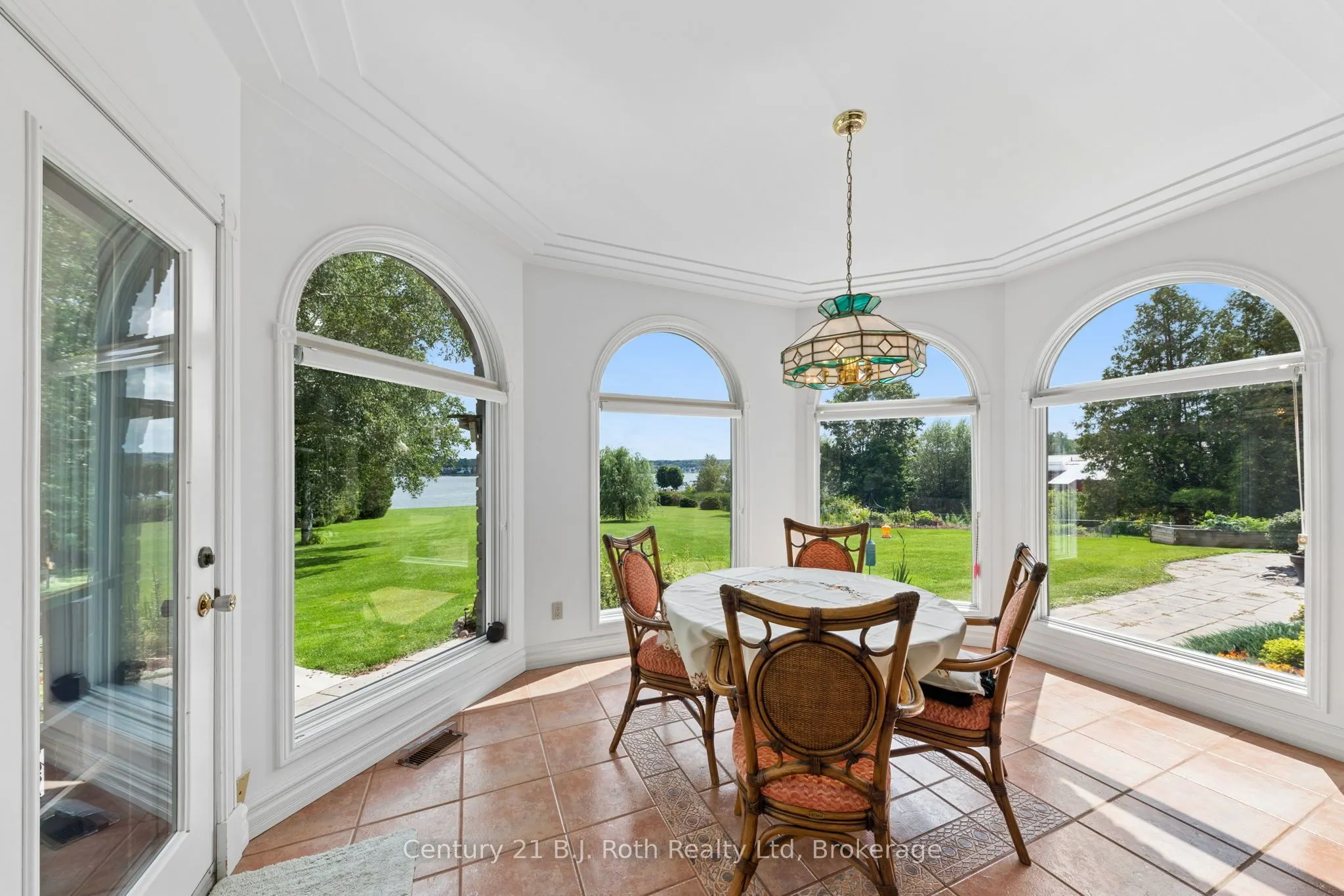 339 Champlain Road