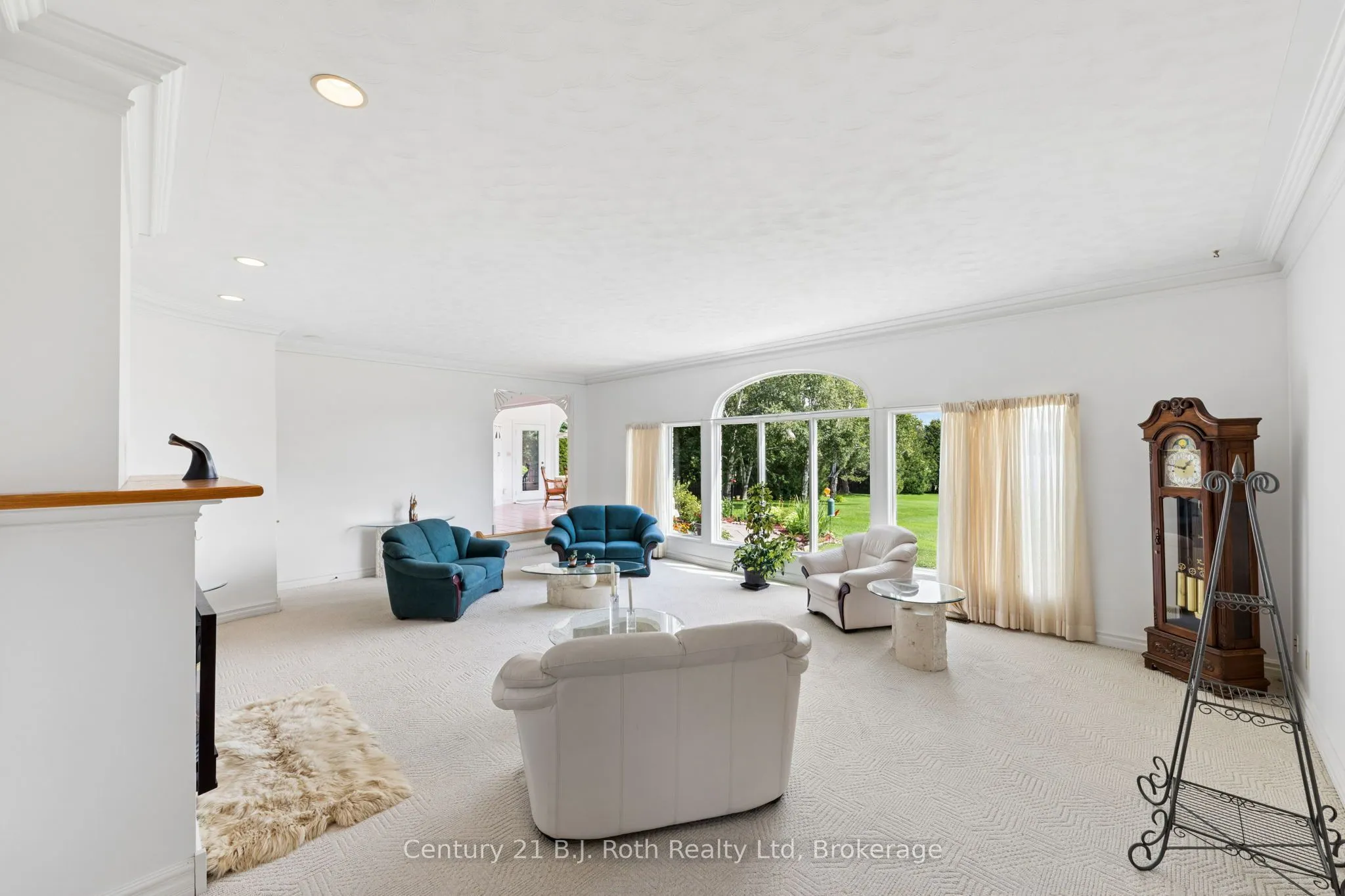 339 Champlain Road