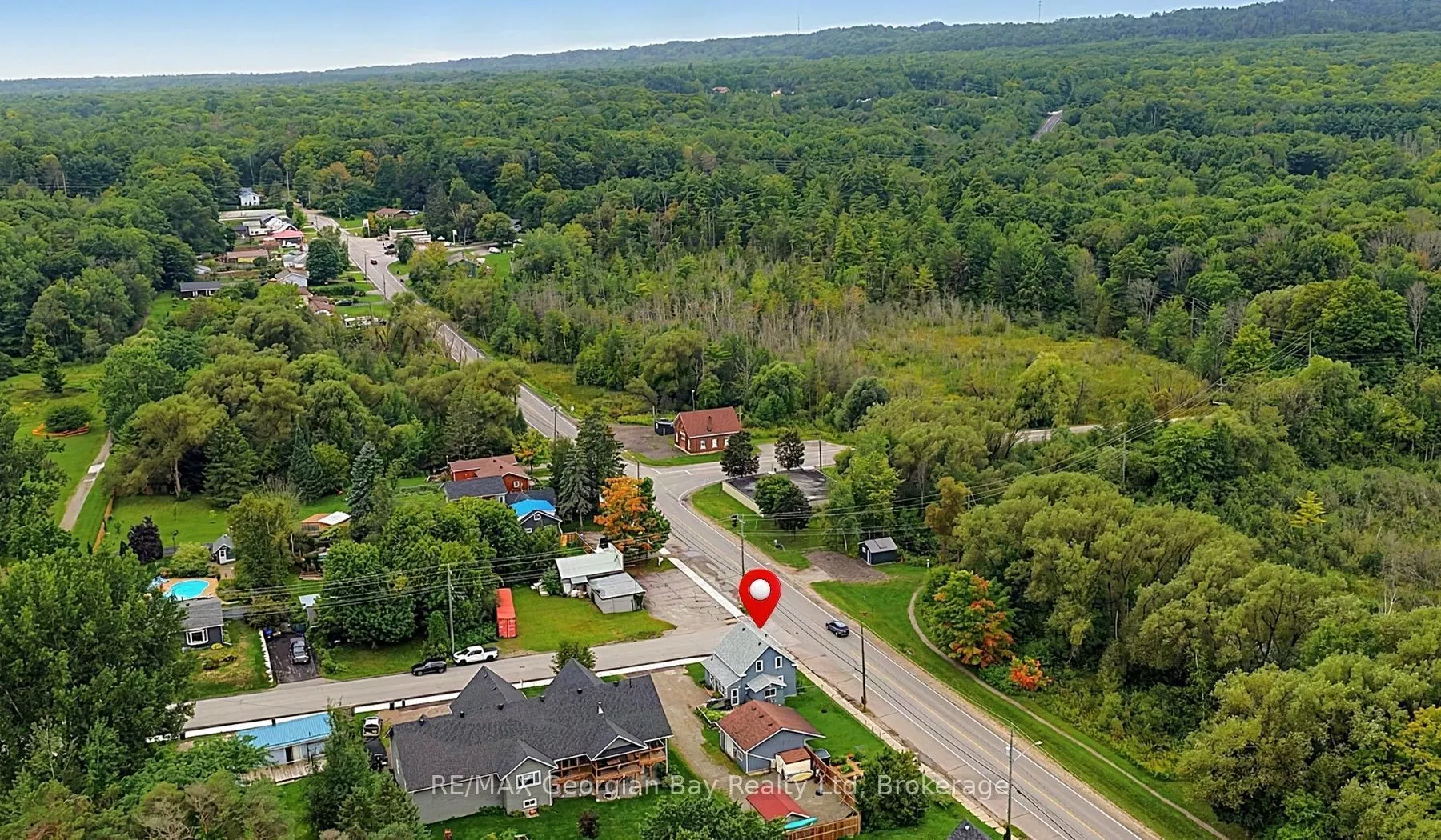 154 ROBERT Street W