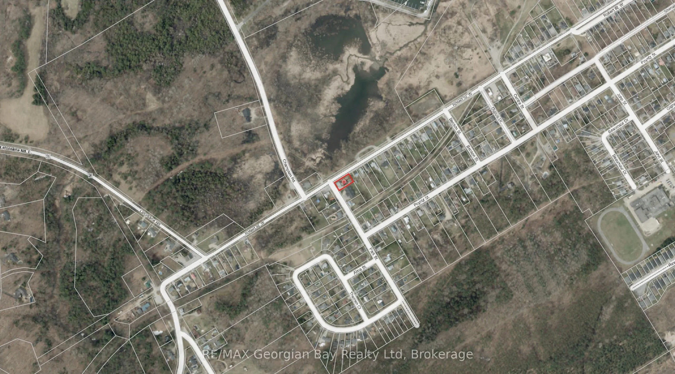 154 ROBERT Street W