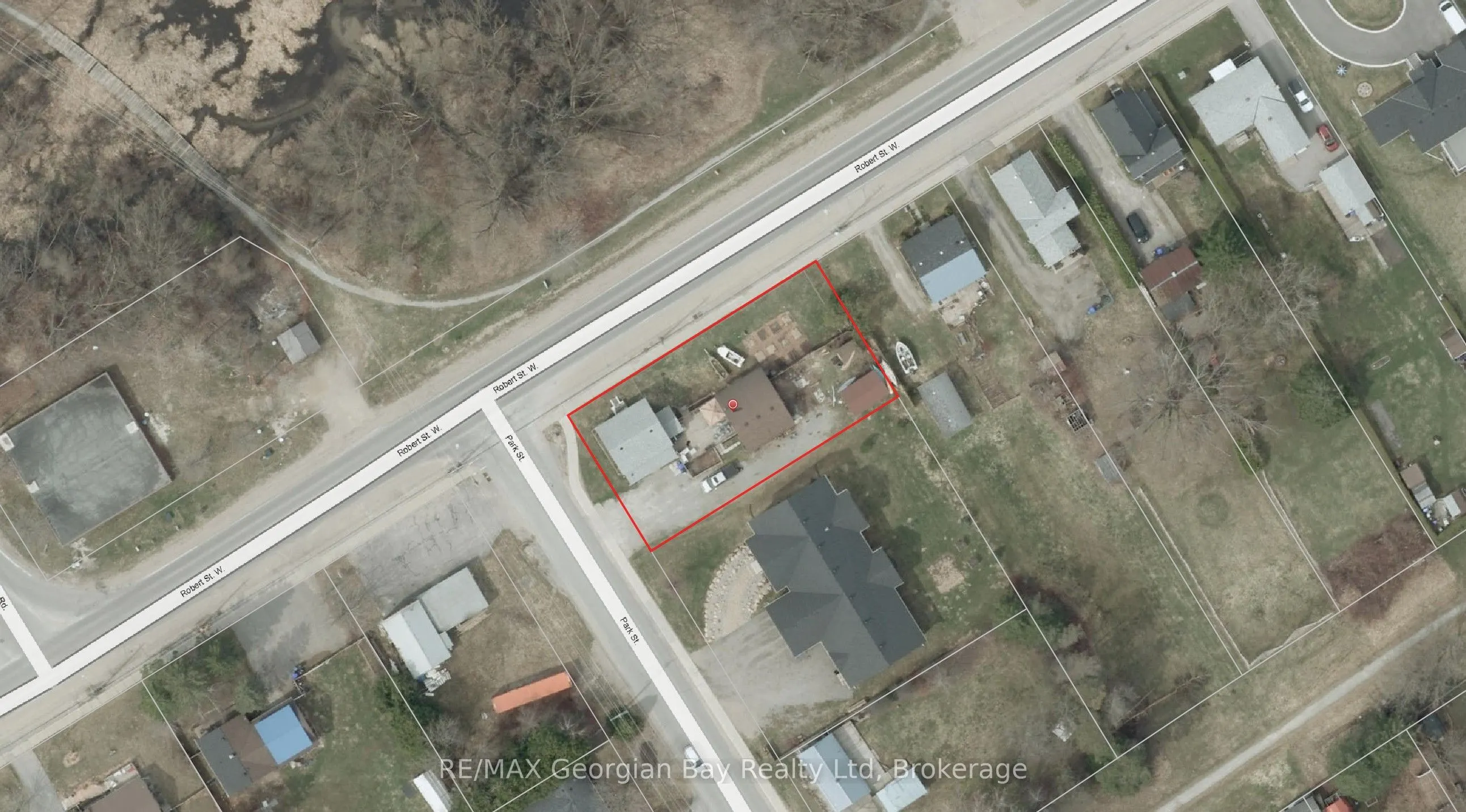 154 ROBERT Street W