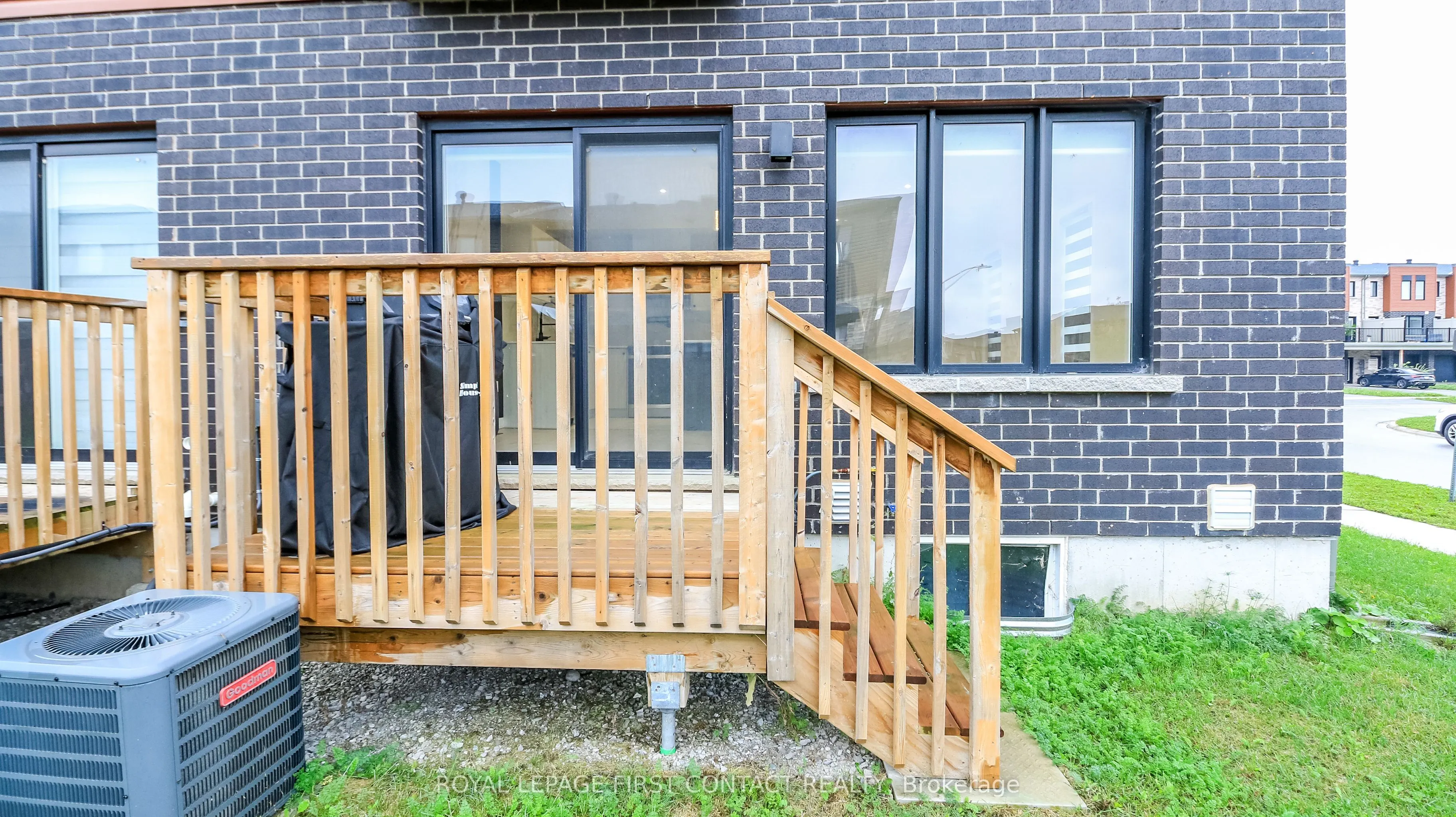 92 Fairlane Avenue