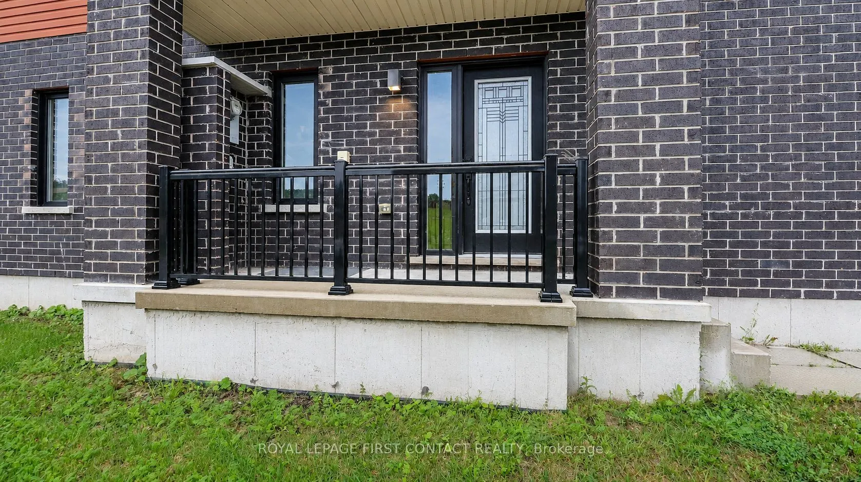 92 Fairlane Avenue
