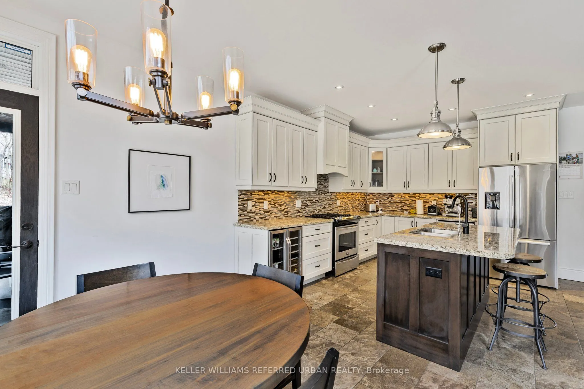 25 Heron Boulevard