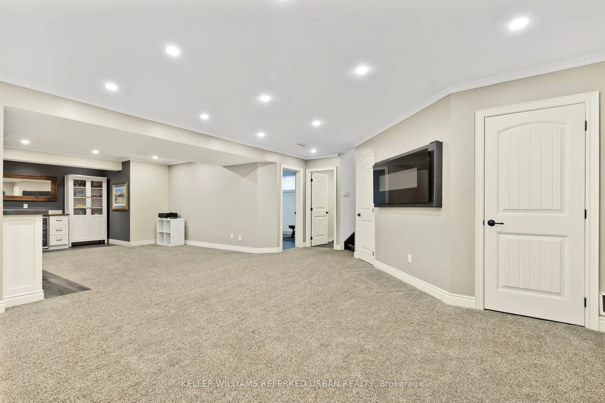 25 Heron Boulevard