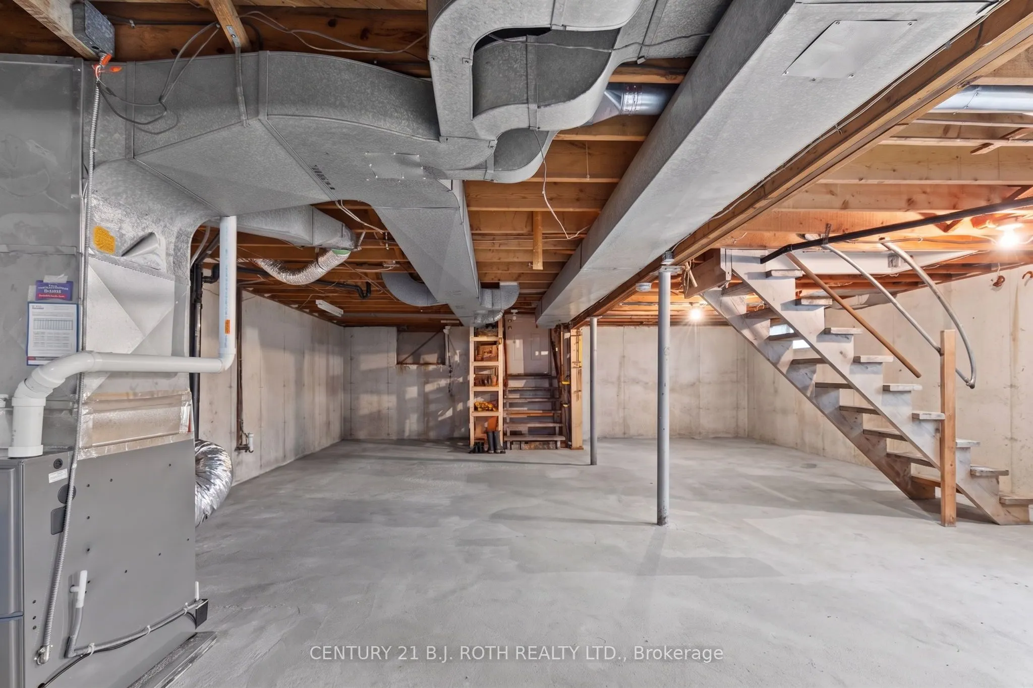 328 Colborne Street W