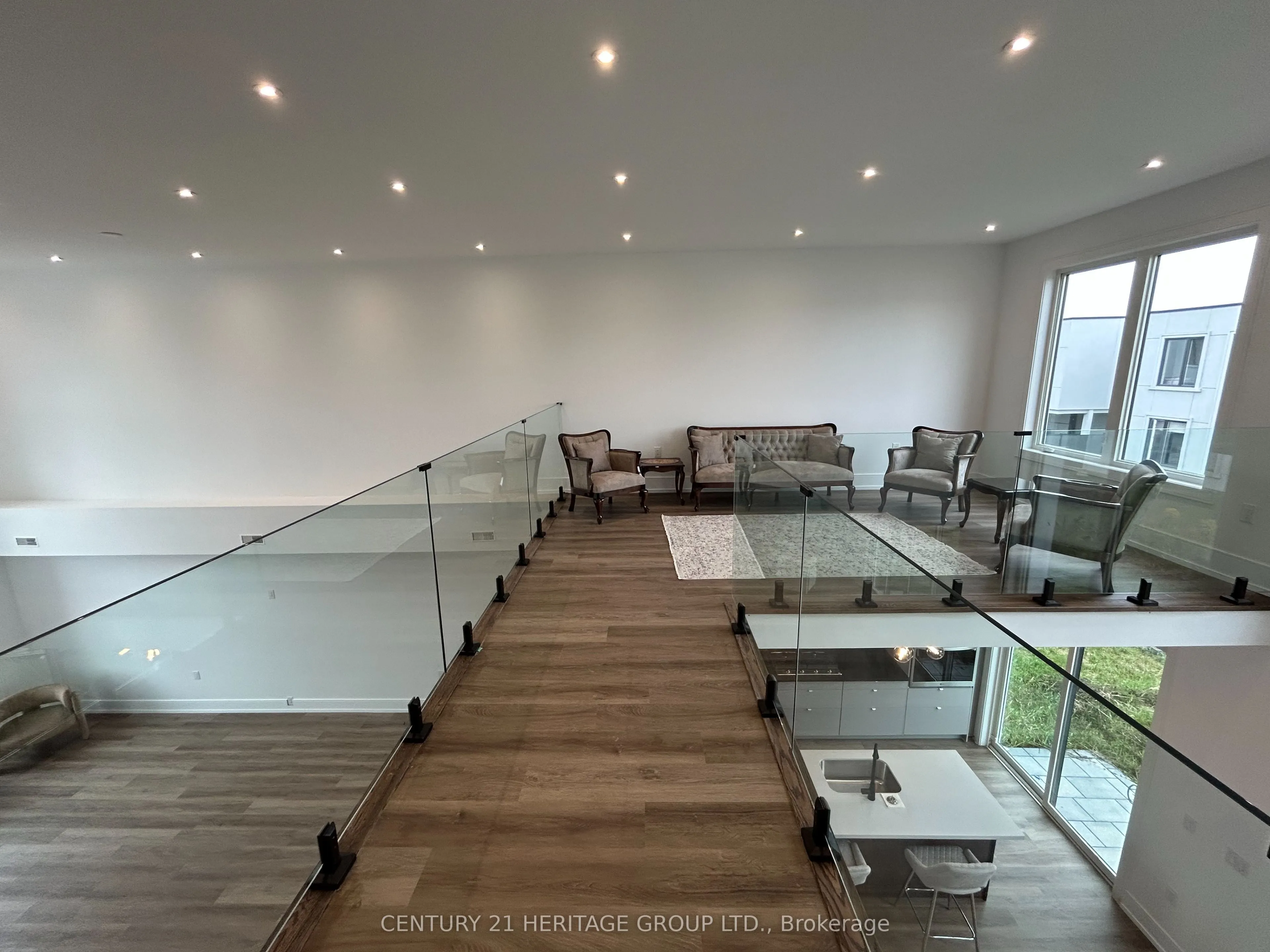 3714 Quayside Drive