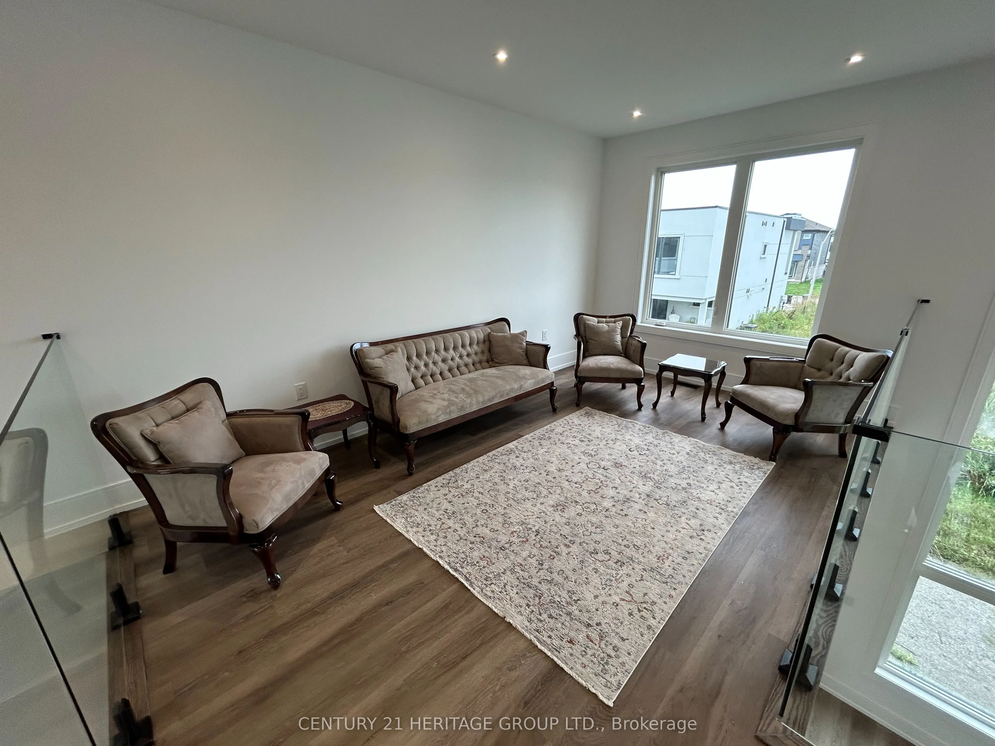 3714 Quayside Drive