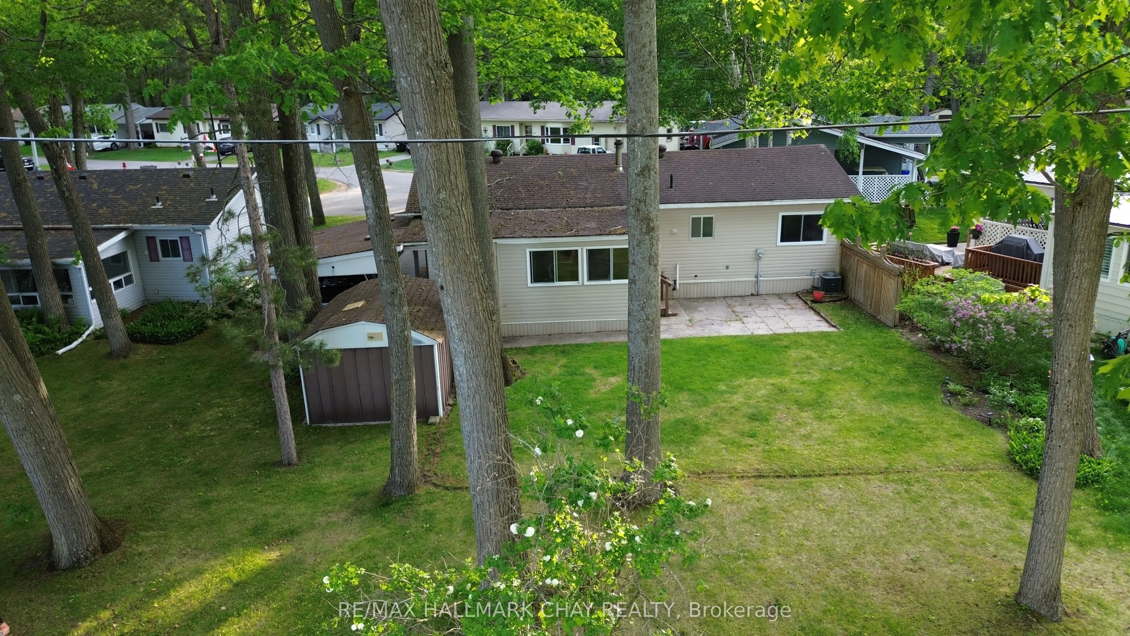 13 Carruthers Street N