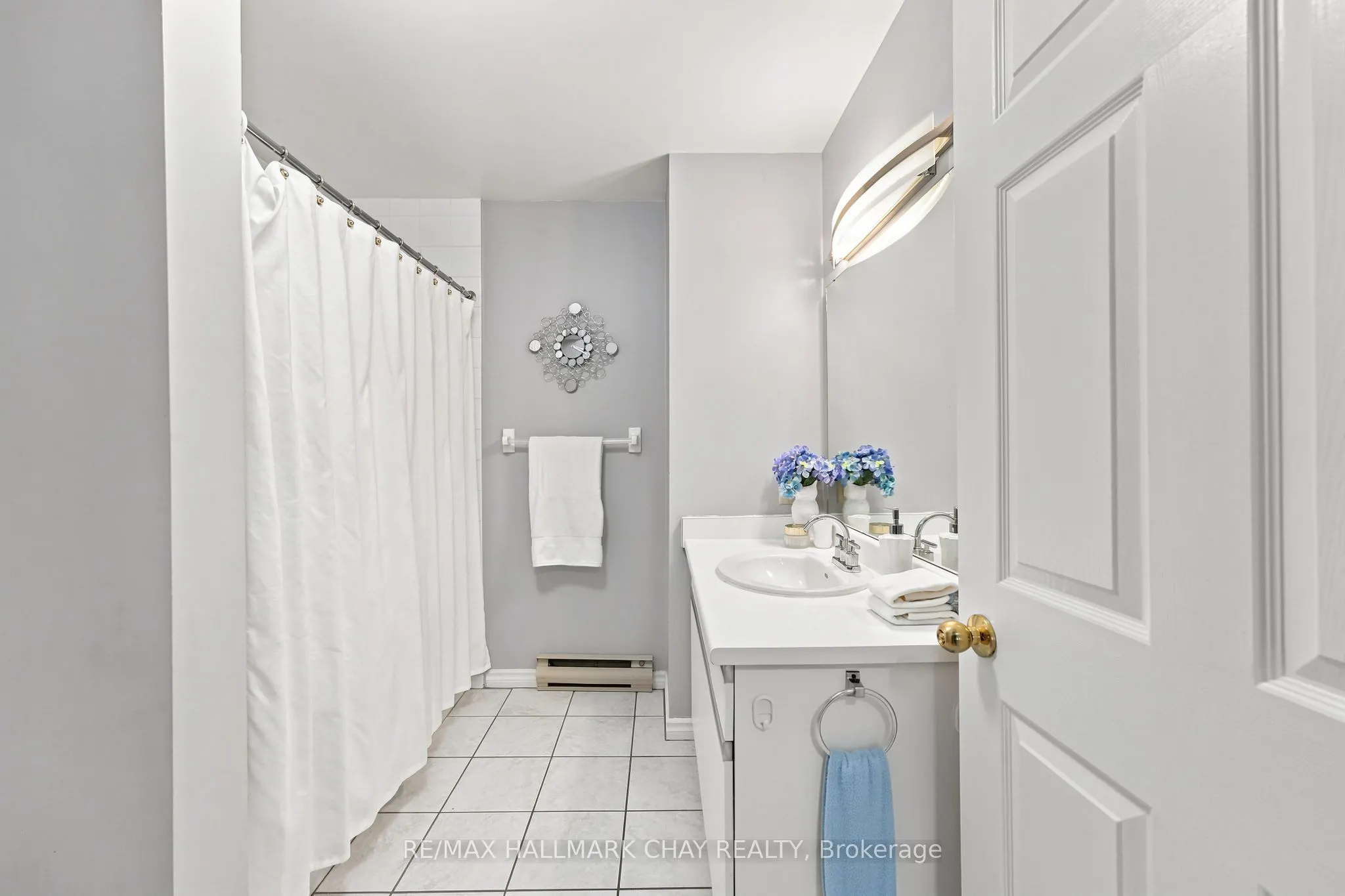 131 Clapperton Street #201