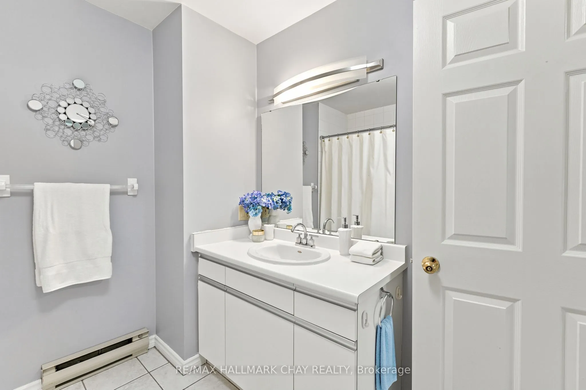 131 Clapperton Street #201