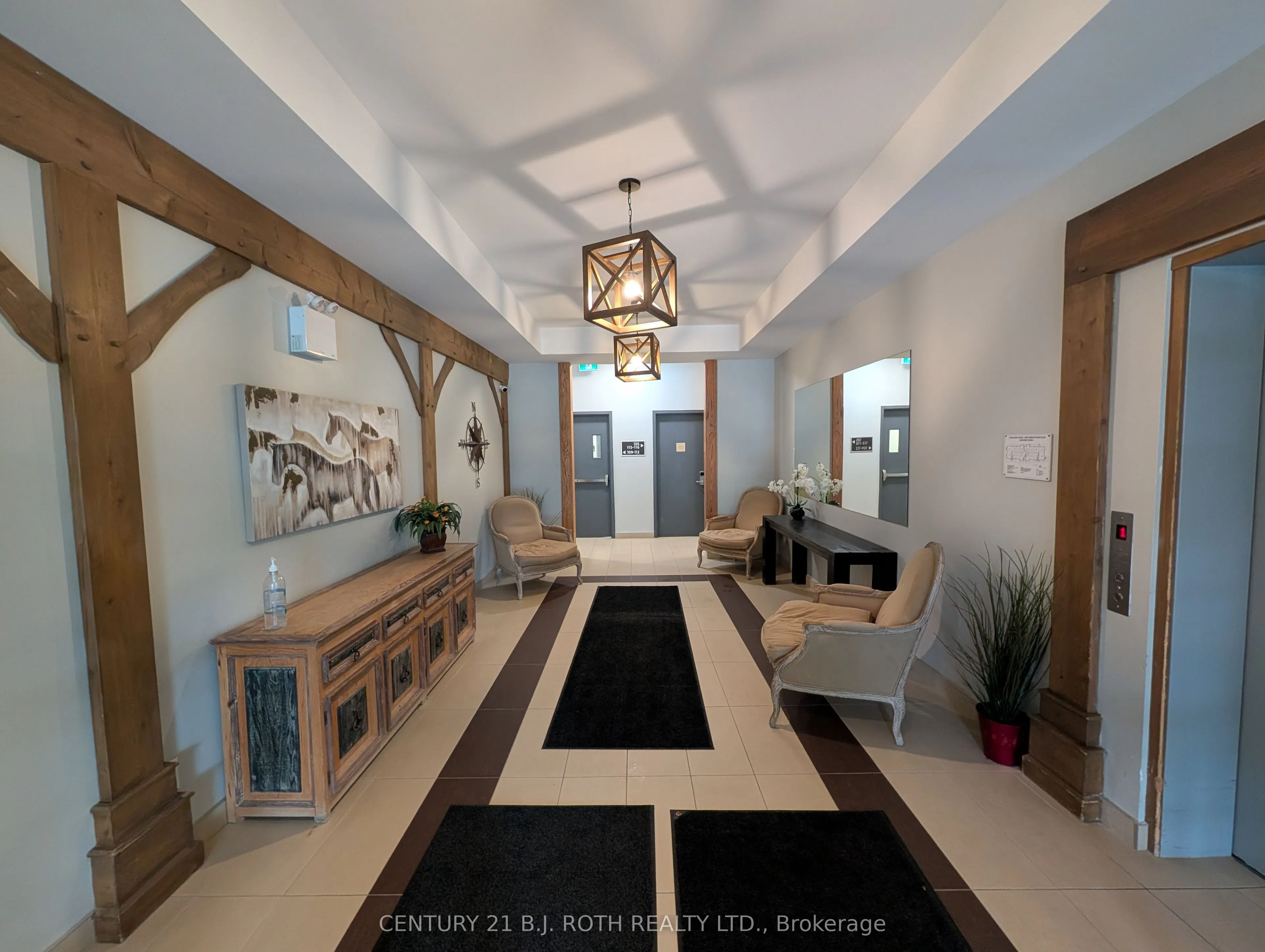 40 HORSESHOE Boulevard #302