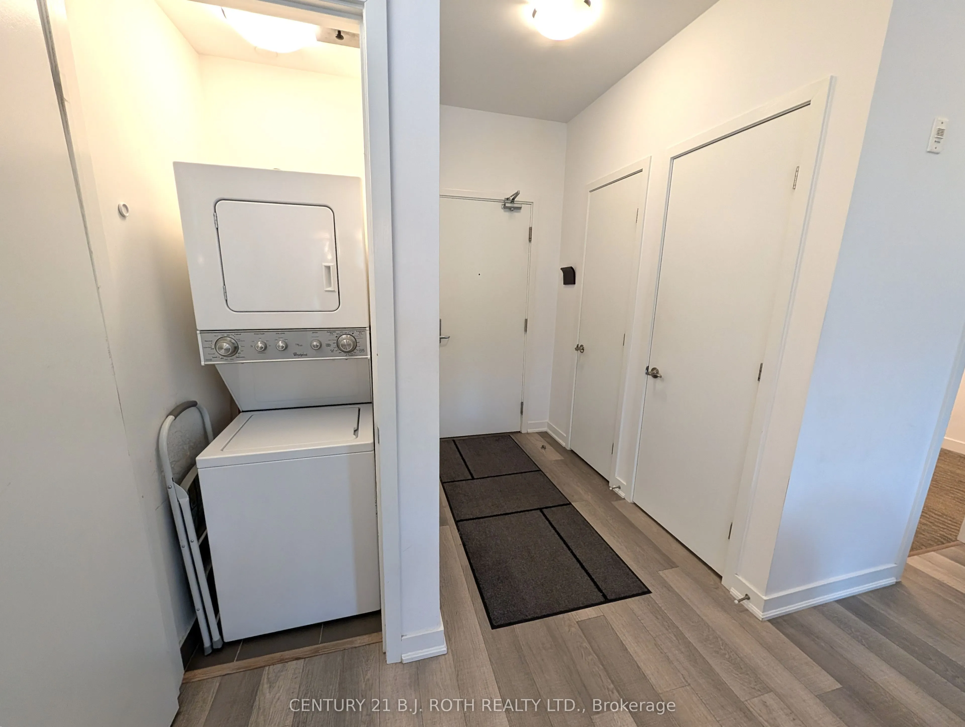 40 HORSESHOE Boulevard #302