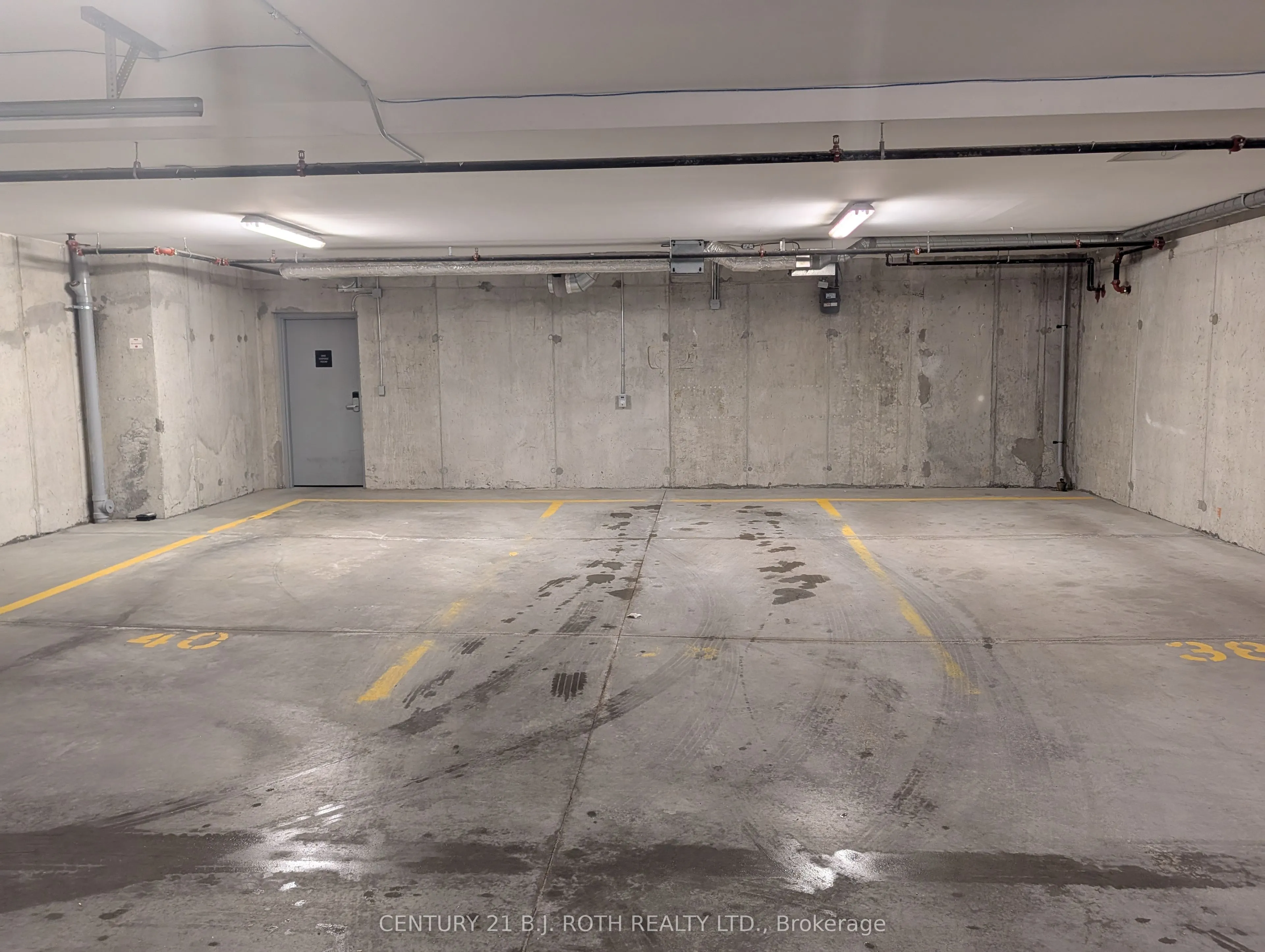 40 HORSESHOE Boulevard #302