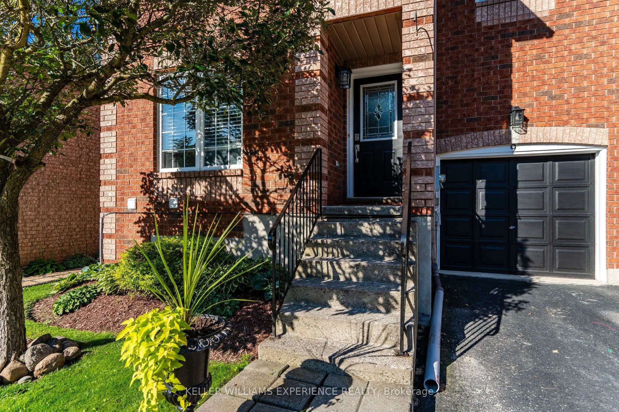 38 Kenwell Crescent #9