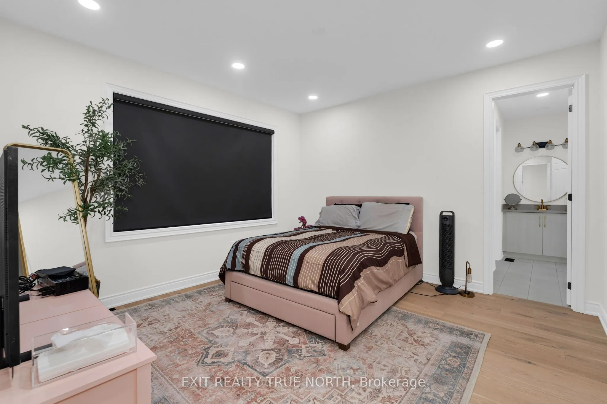 106 Rugman Crescent