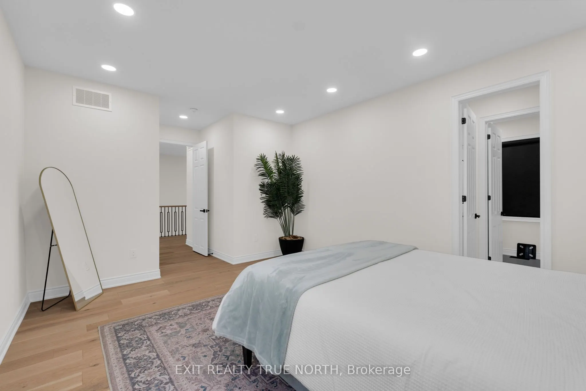 106 Rugman Crescent