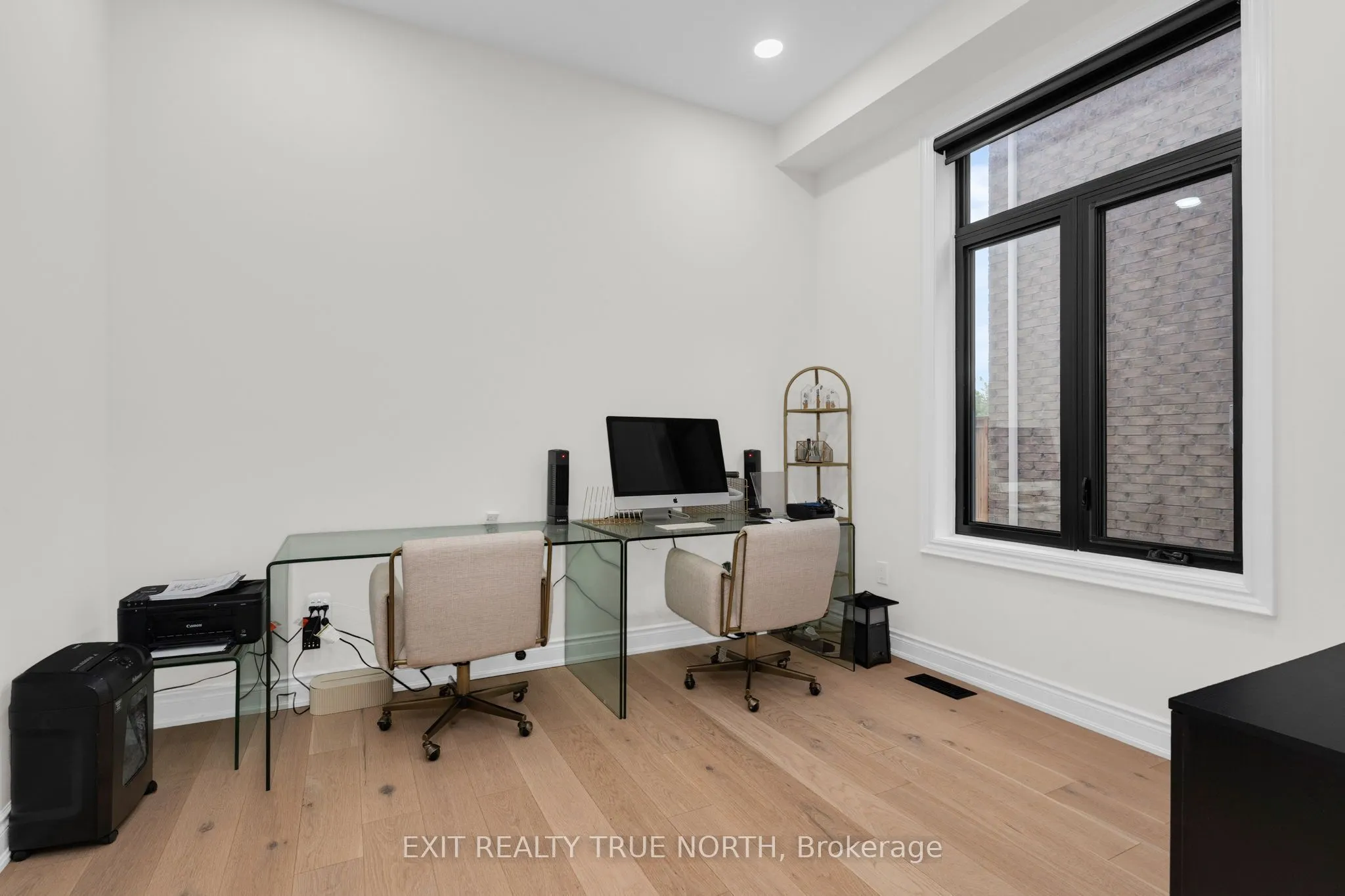 106 Rugman Crescent